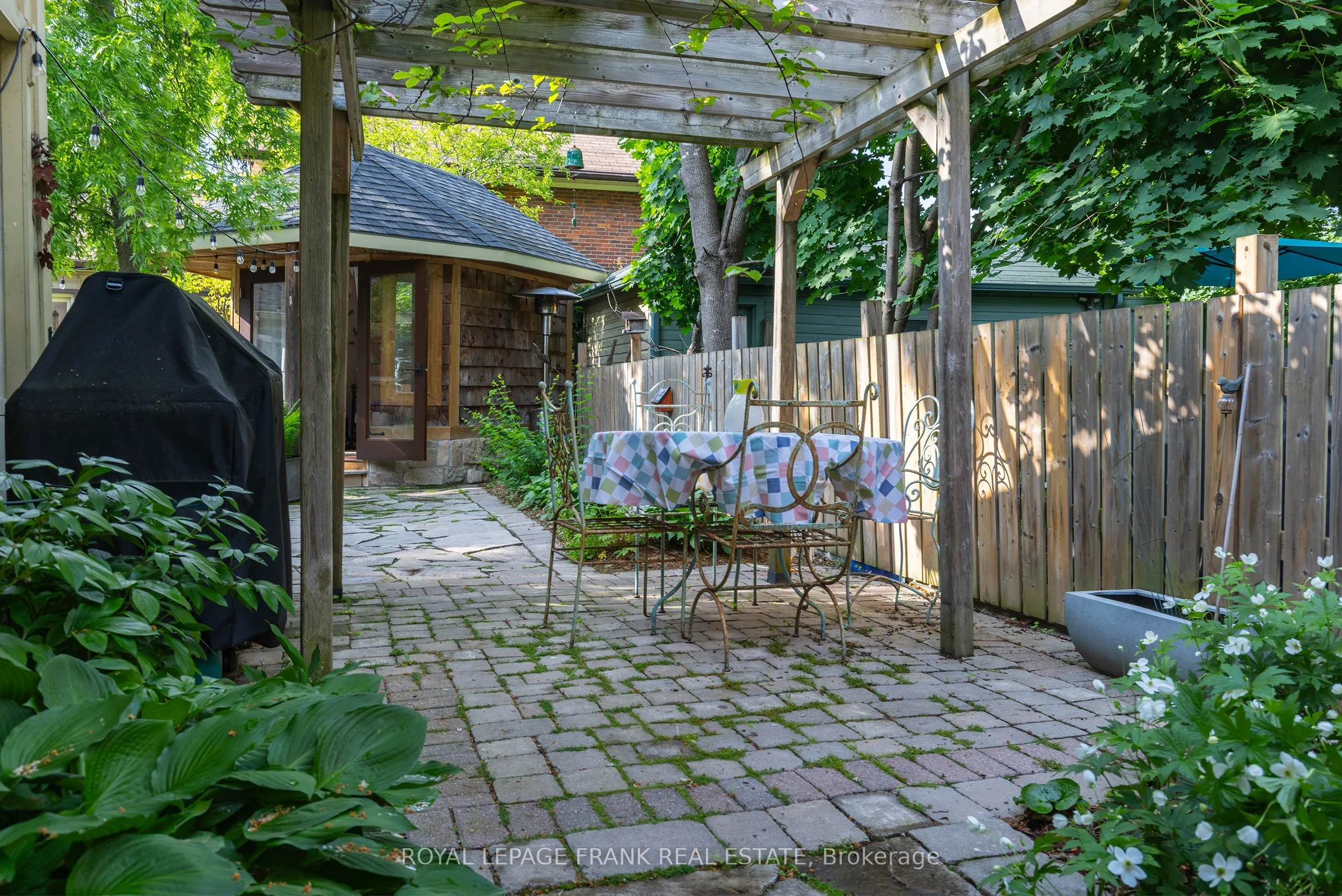 454 Weller Street