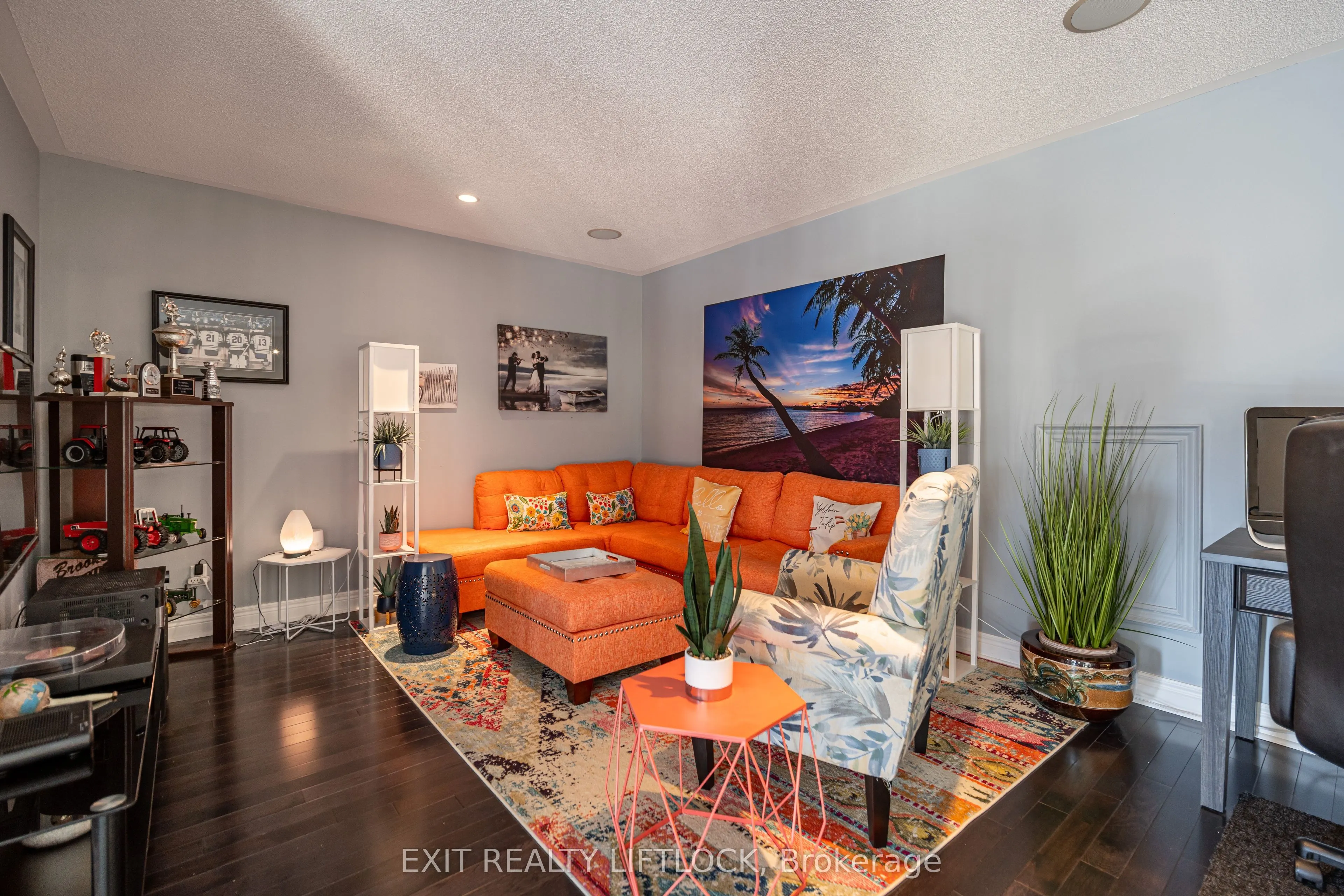 399 Lakeshore Road