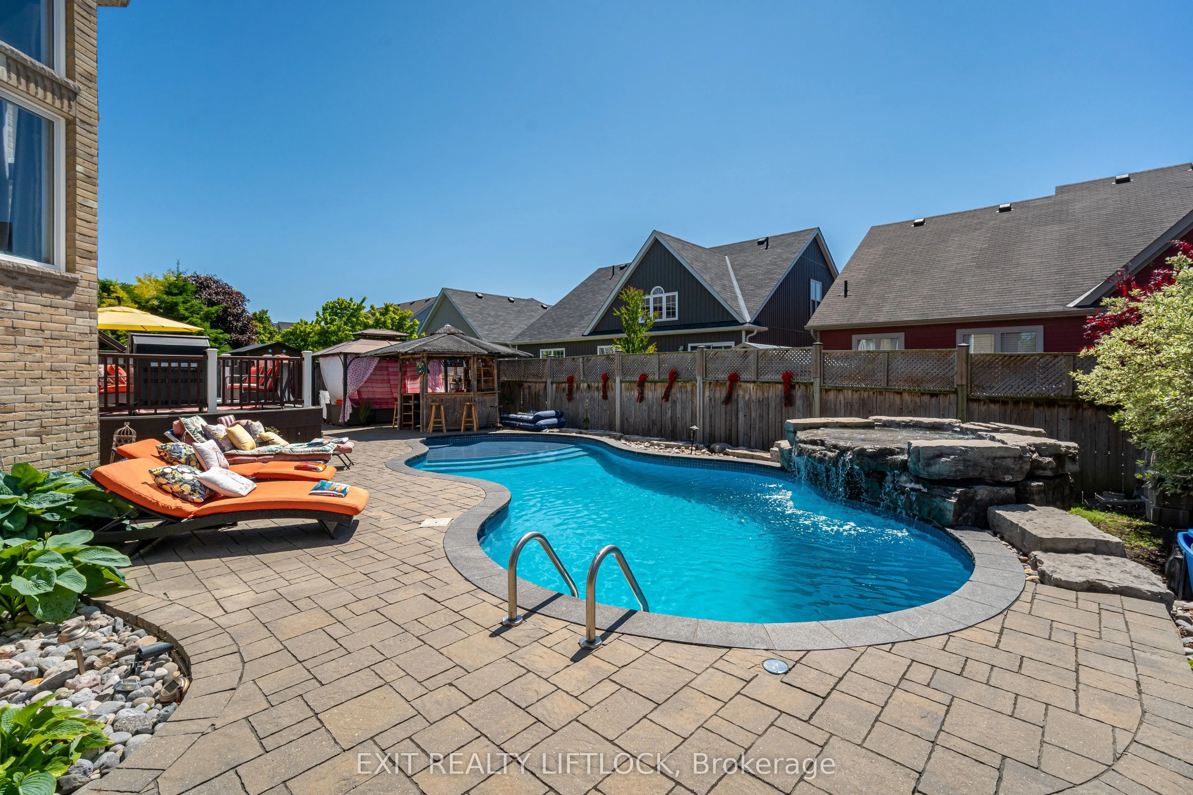 399 Lakeshore Road