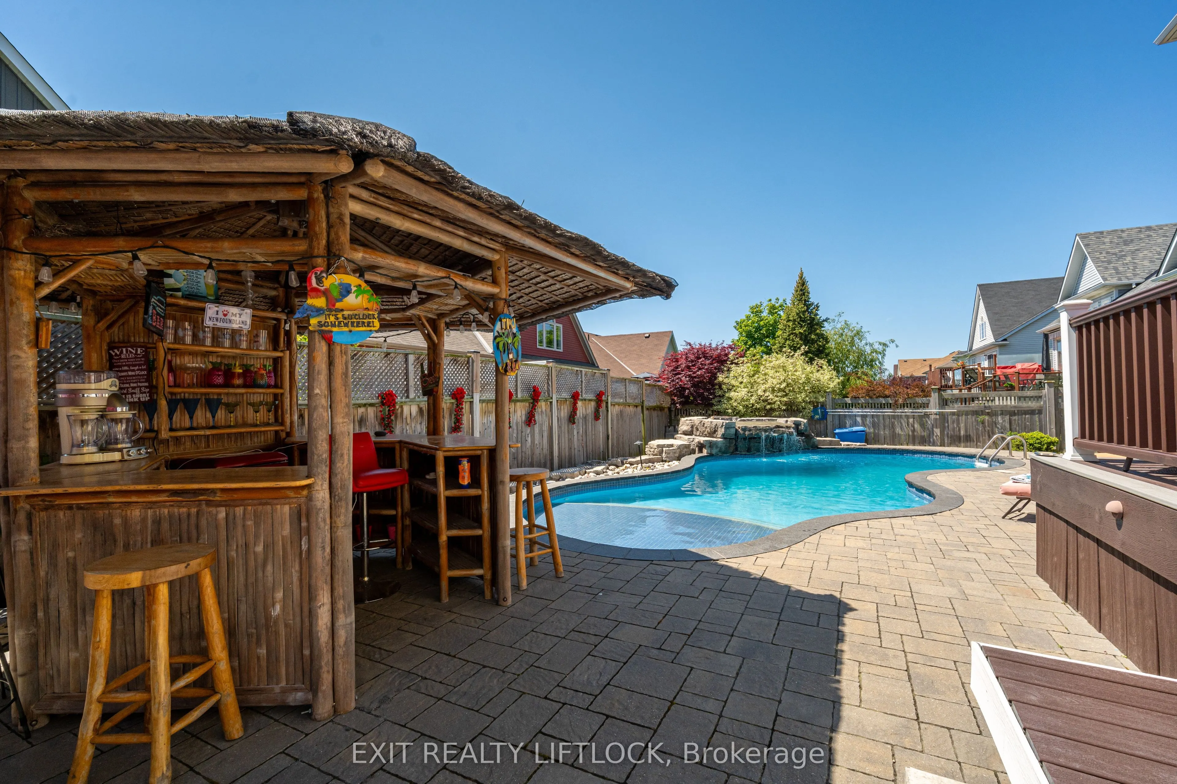 399 Lakeshore Road