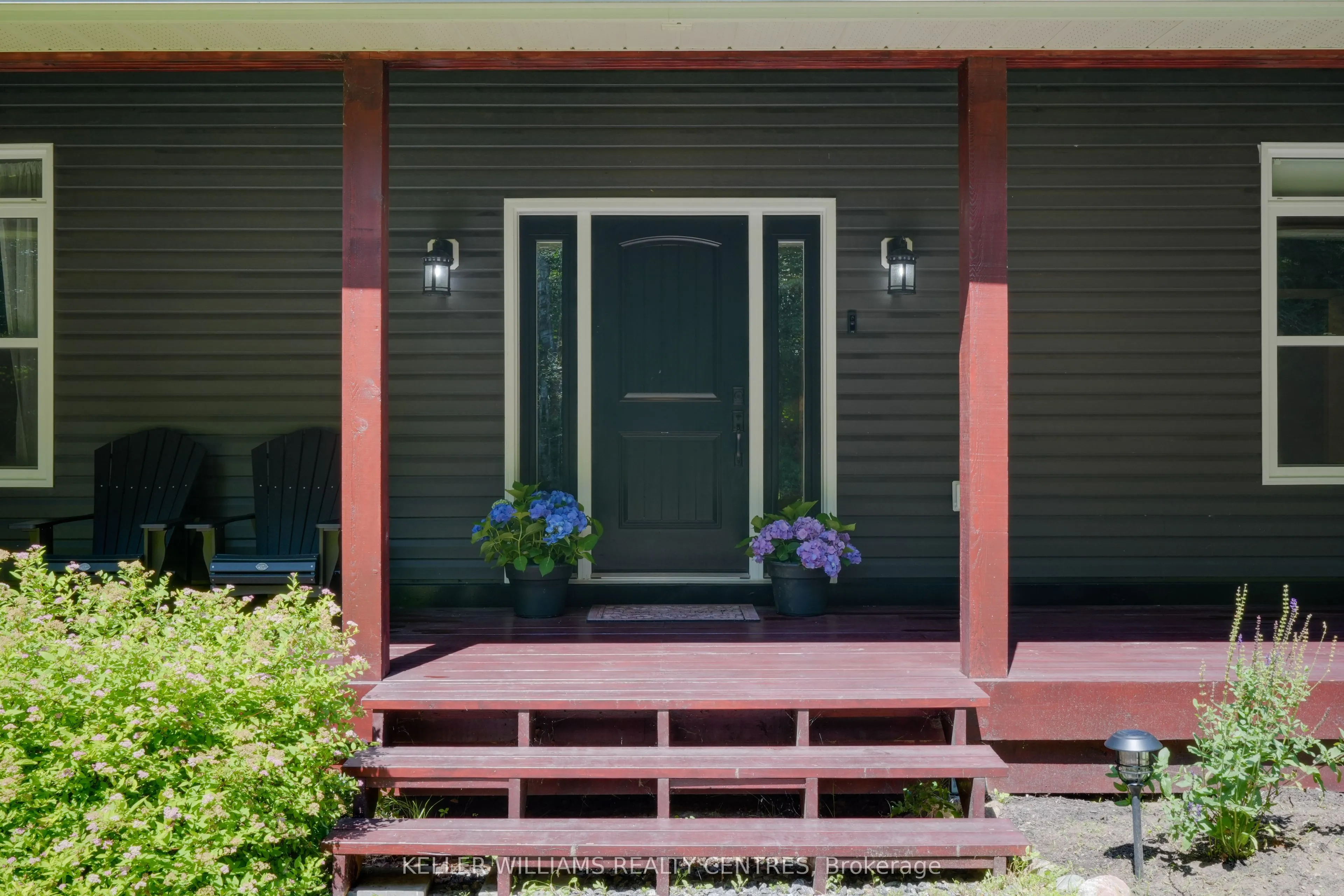 96 Lindgren Road E