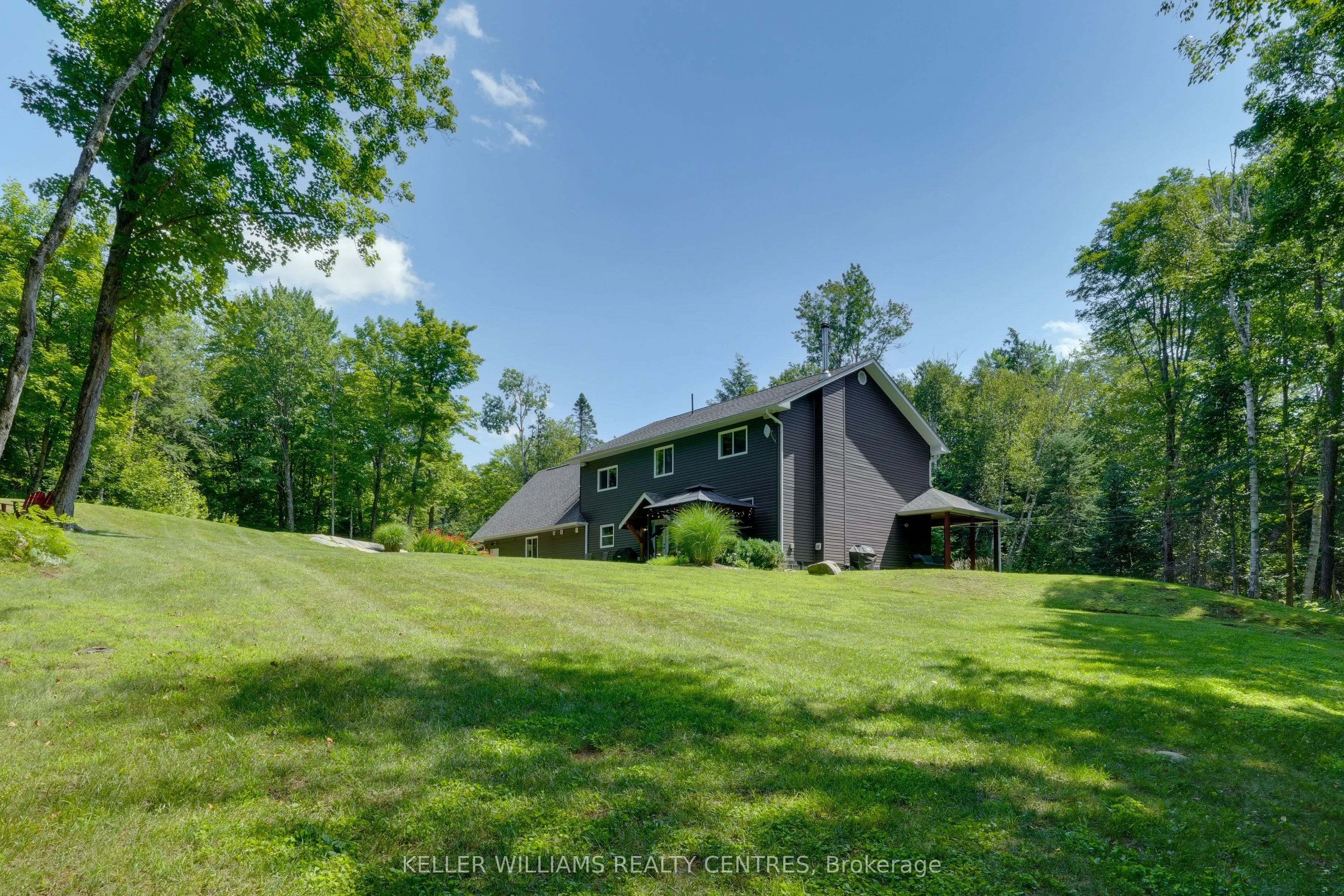 96 Lindgren Road E