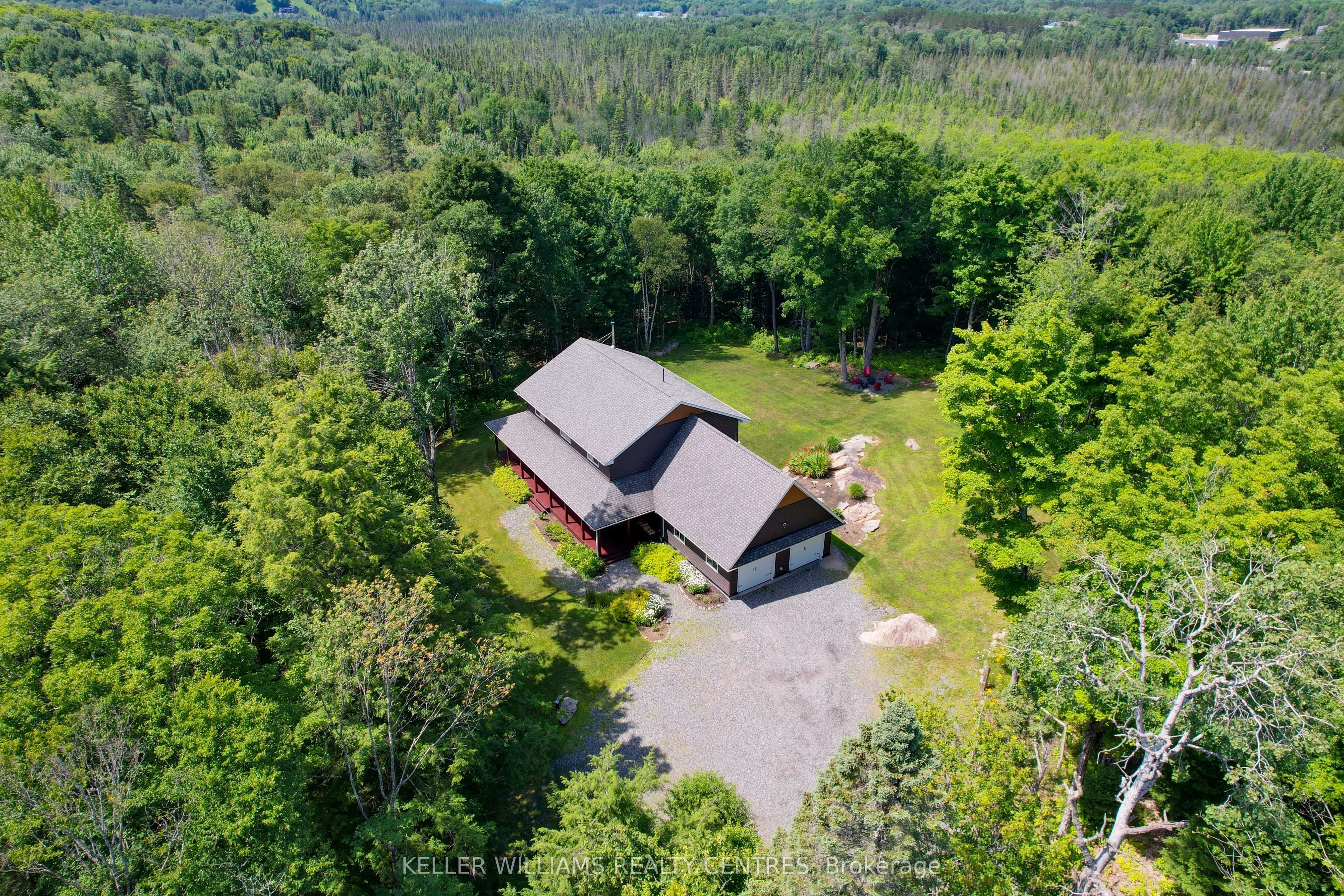 96 Lindgren Road E