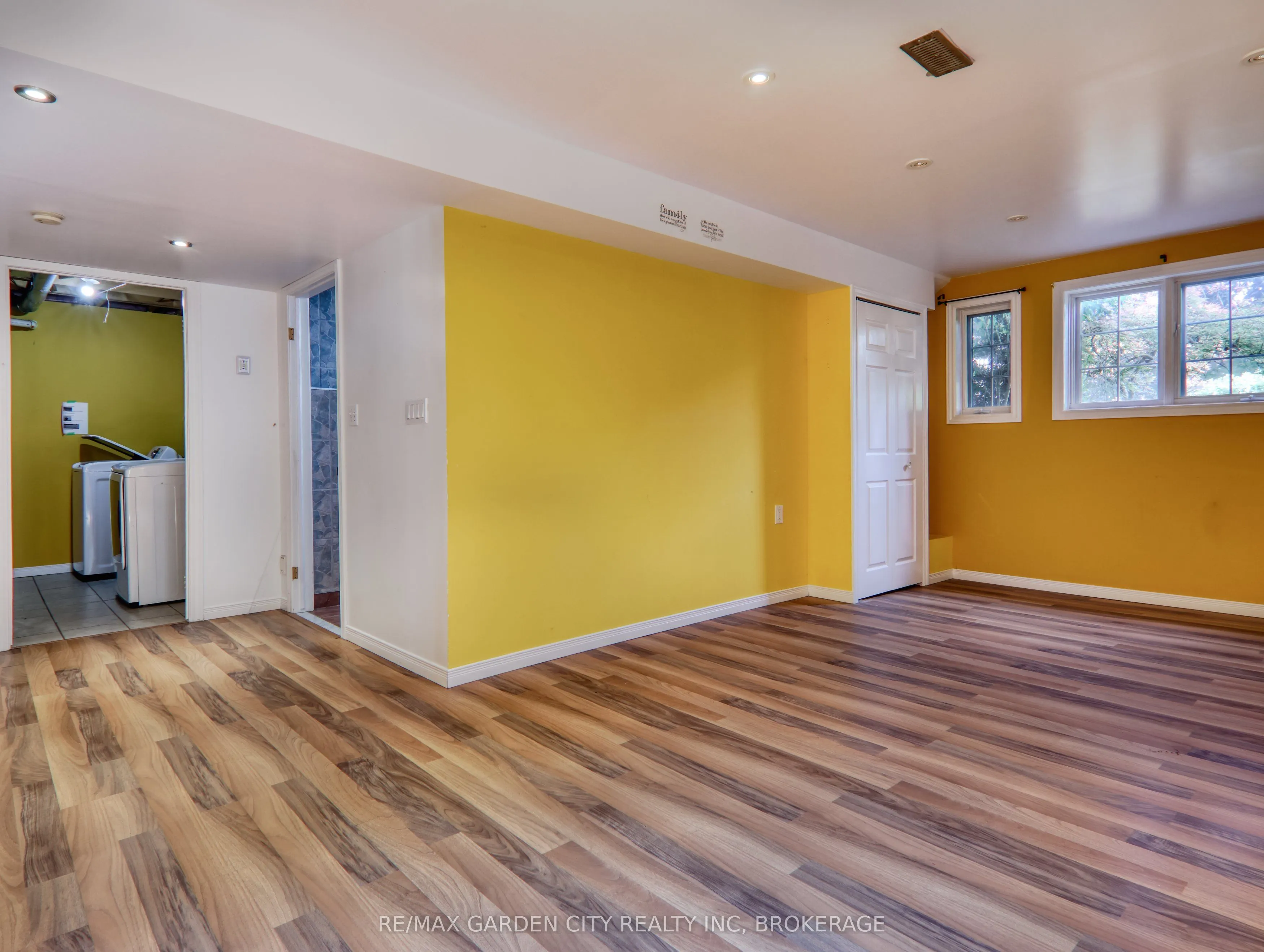 11 Cozocar Crescent