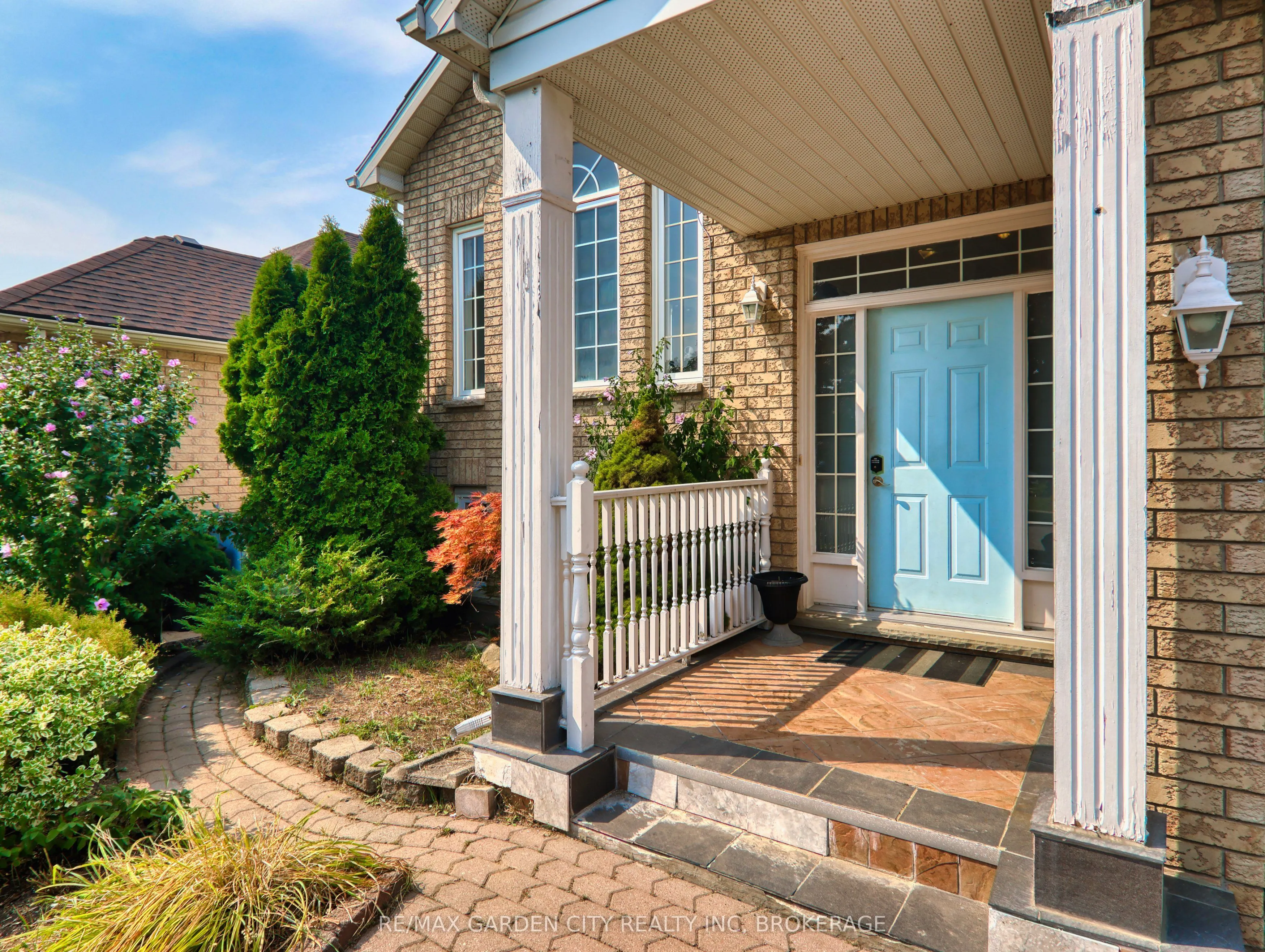 11 Cozocar Crescent
