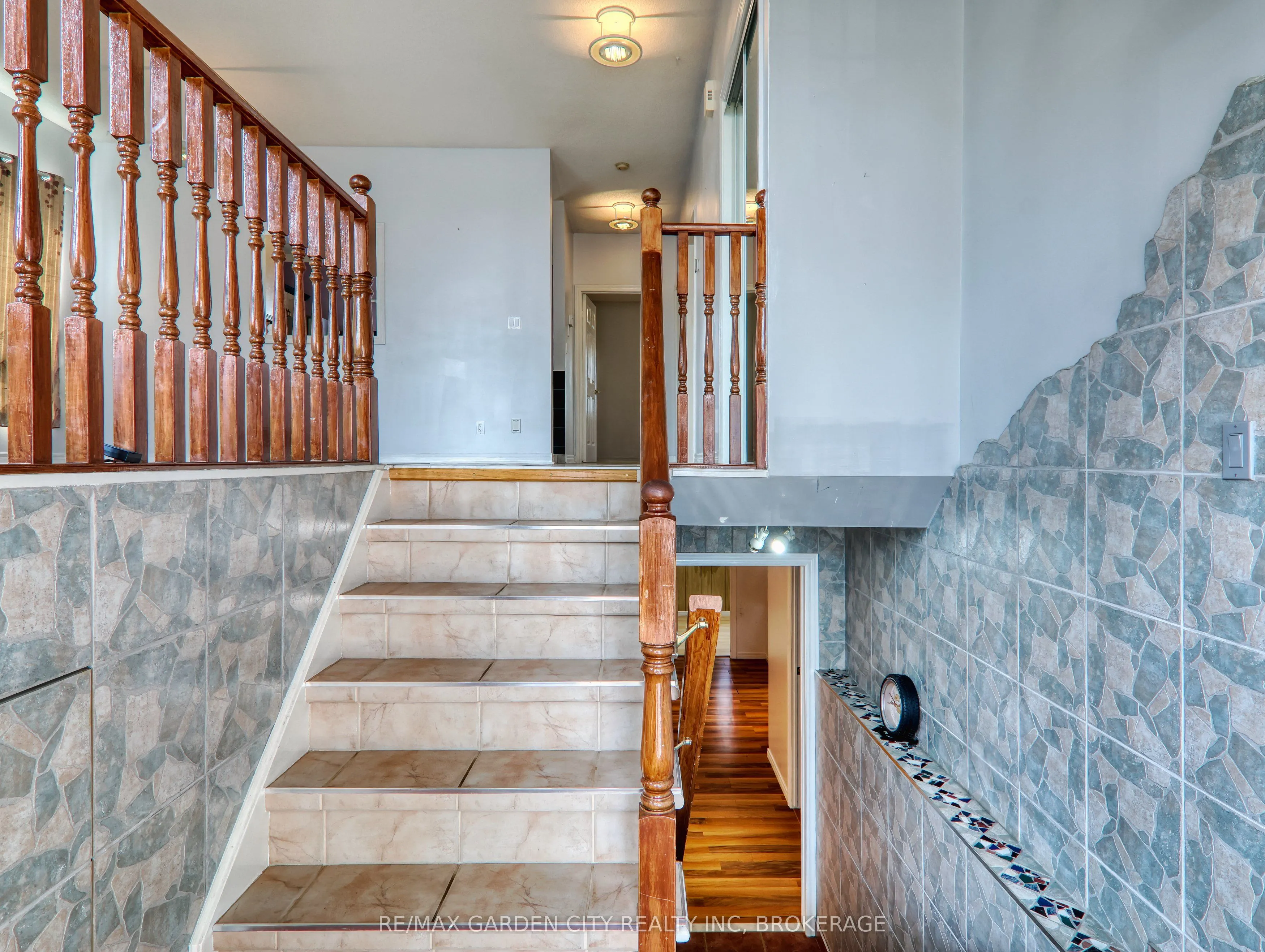 11 Cozocar Crescent