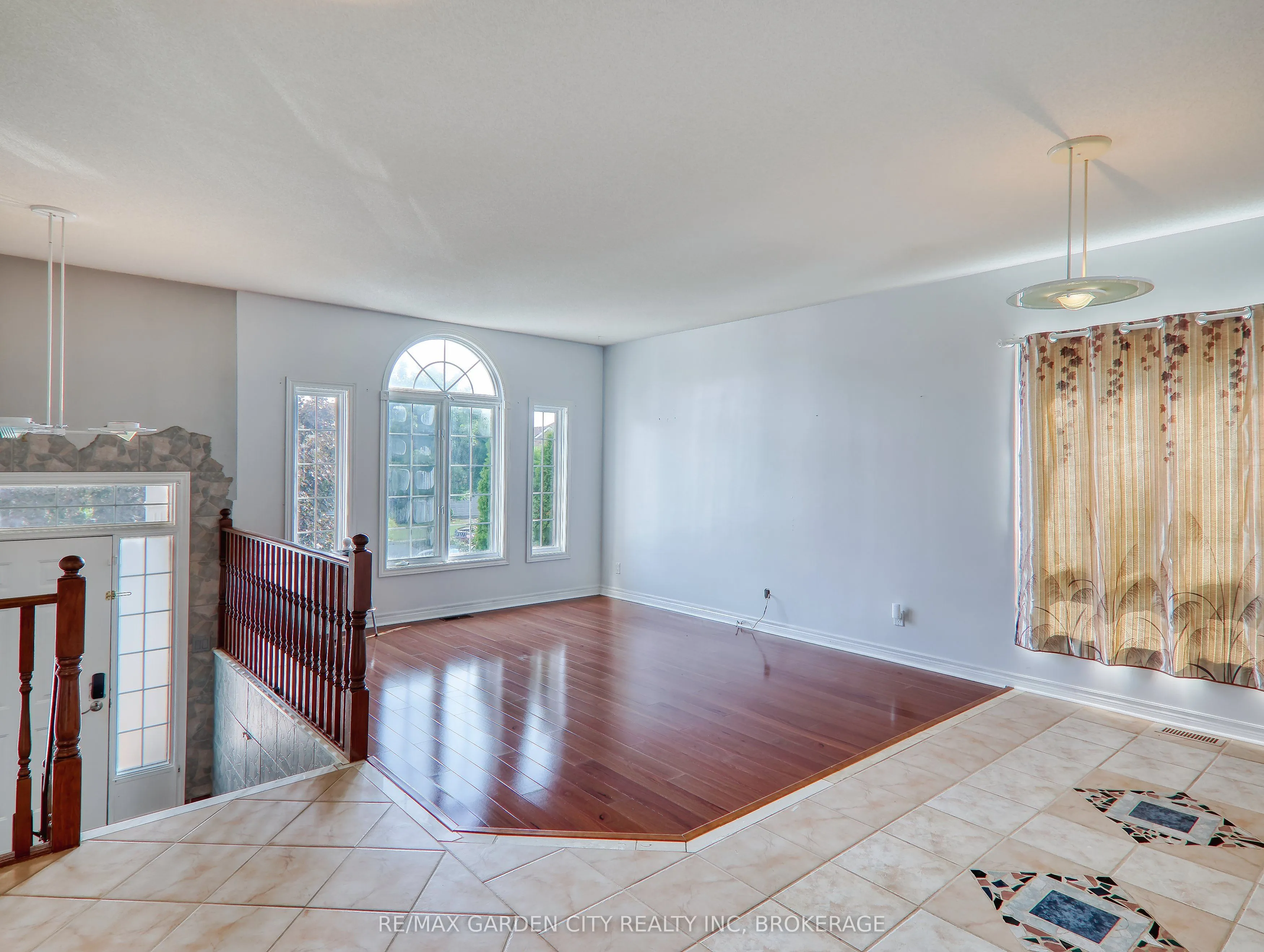 11 Cozocar Crescent