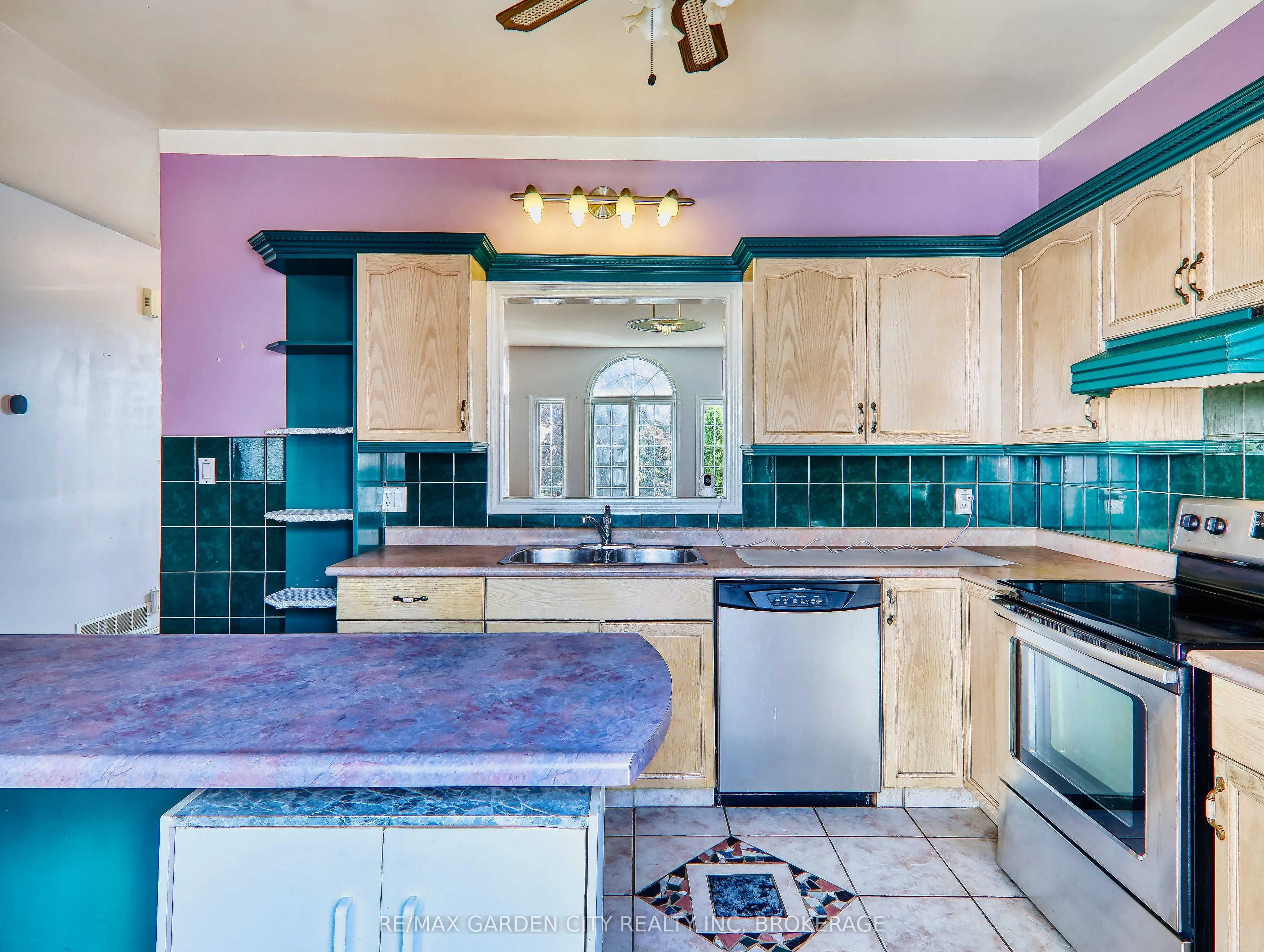 11 Cozocar Crescent