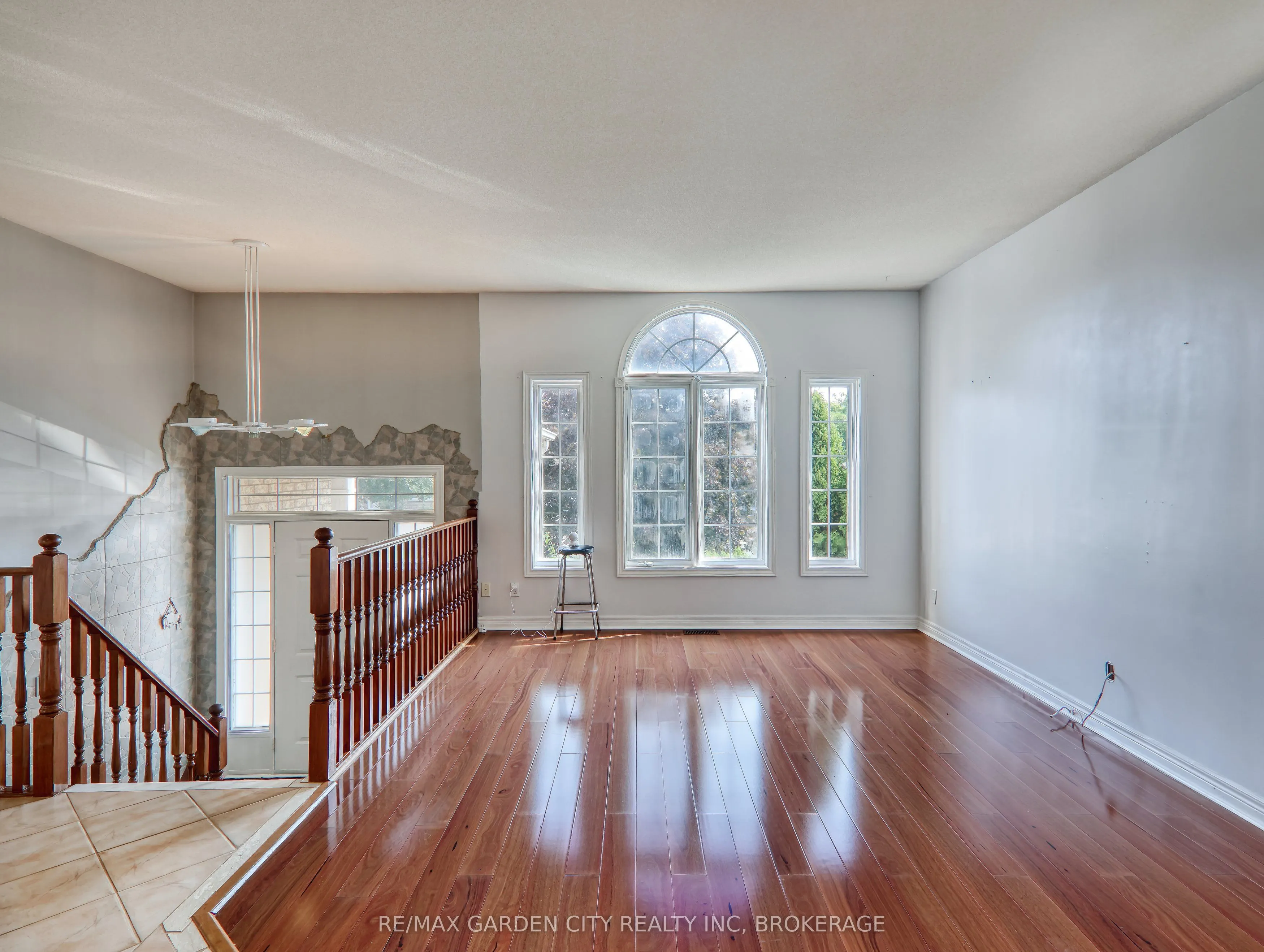 11 Cozocar Crescent