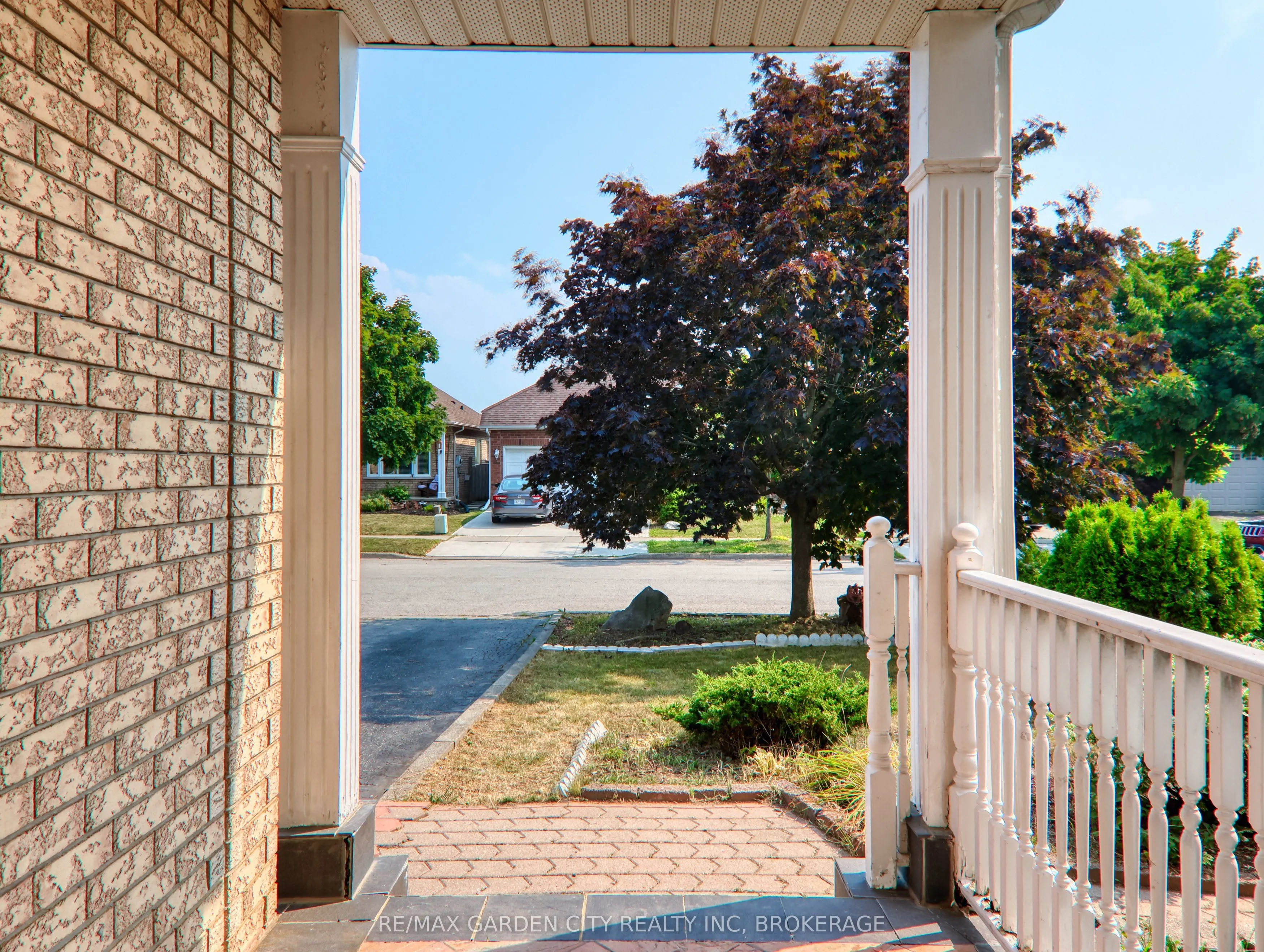 11 Cozocar Crescent