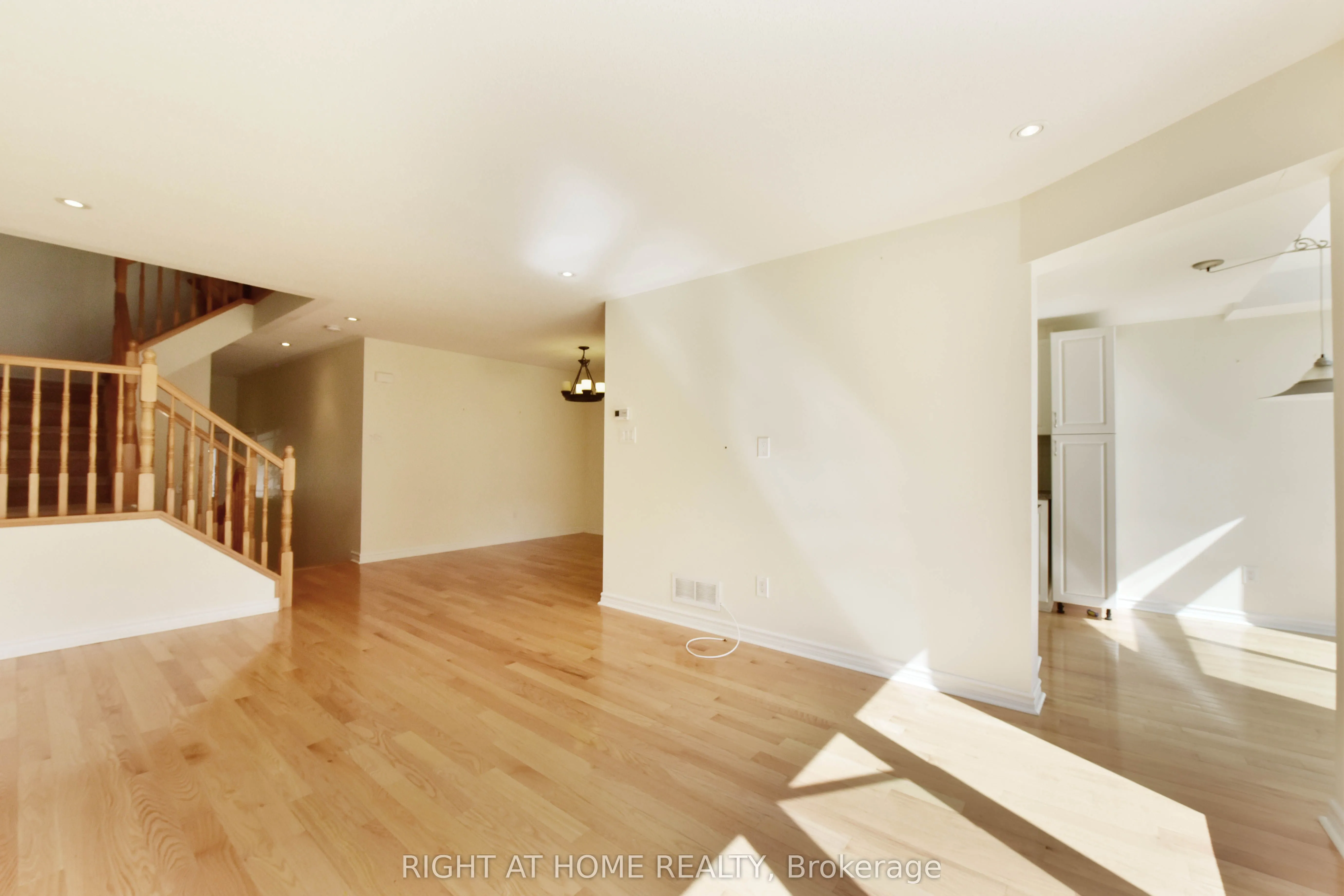226 HUNTERBROOK Street