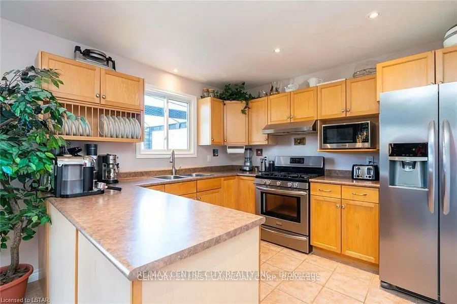79 Donker Drive