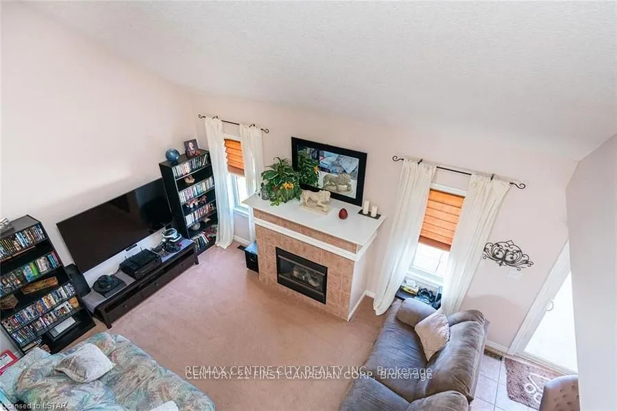 79 Donker Drive