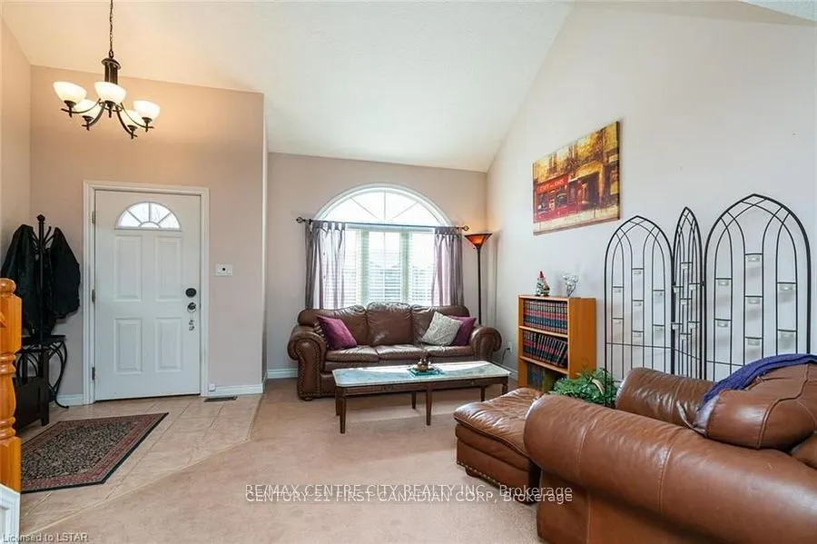 79 Donker Drive