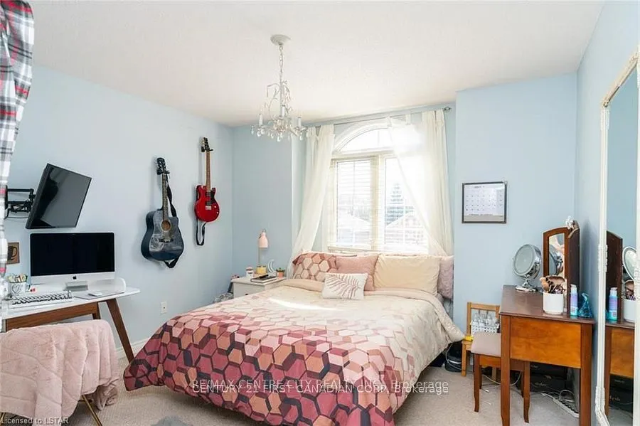 79 Donker Drive