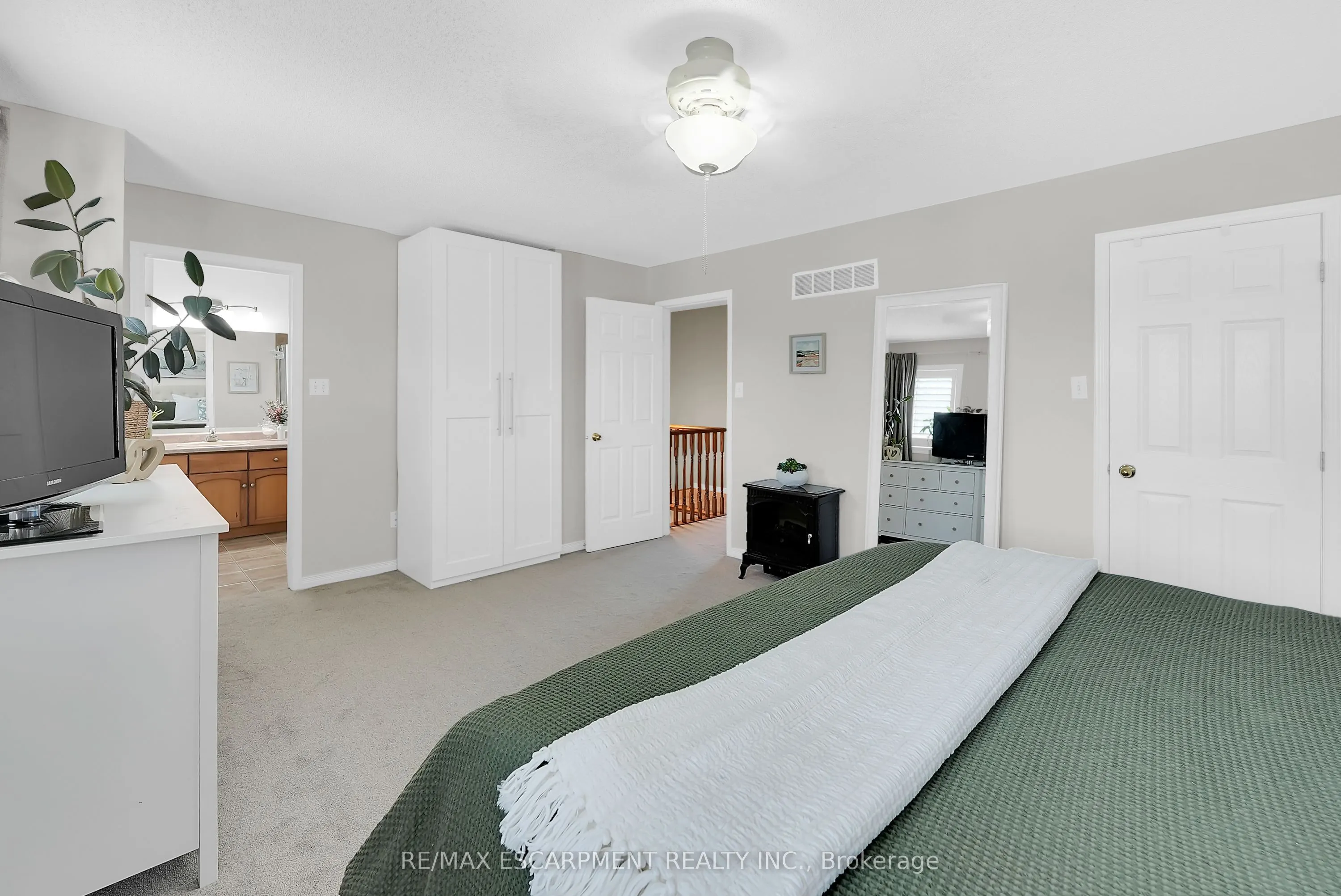 6 Southbrook Drive