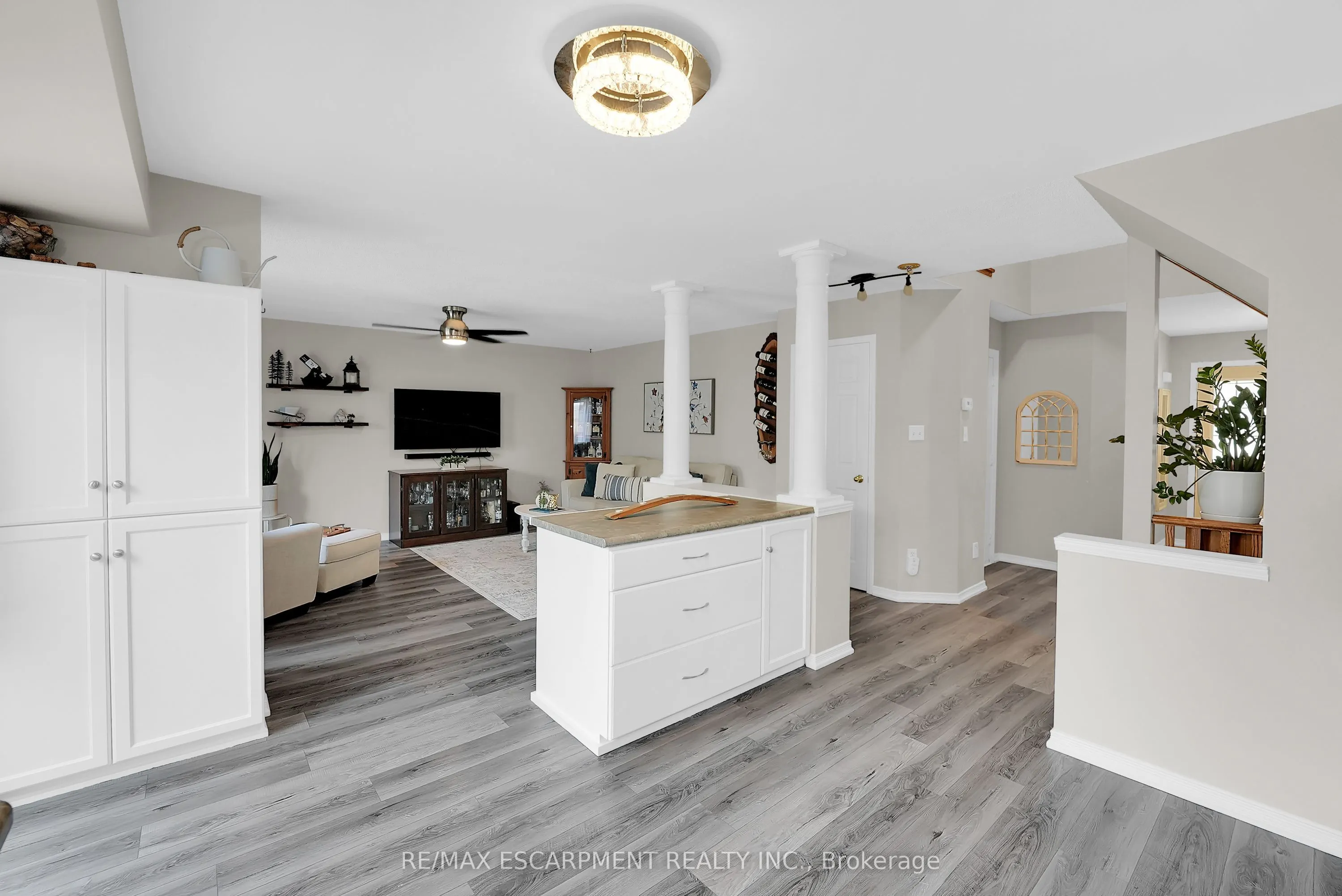 6 Southbrook Drive