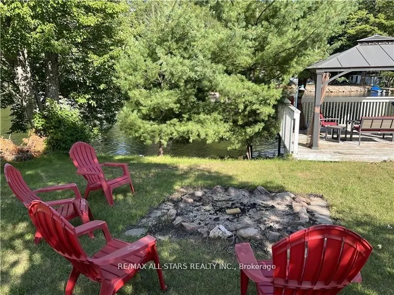 48 Boyce Trail