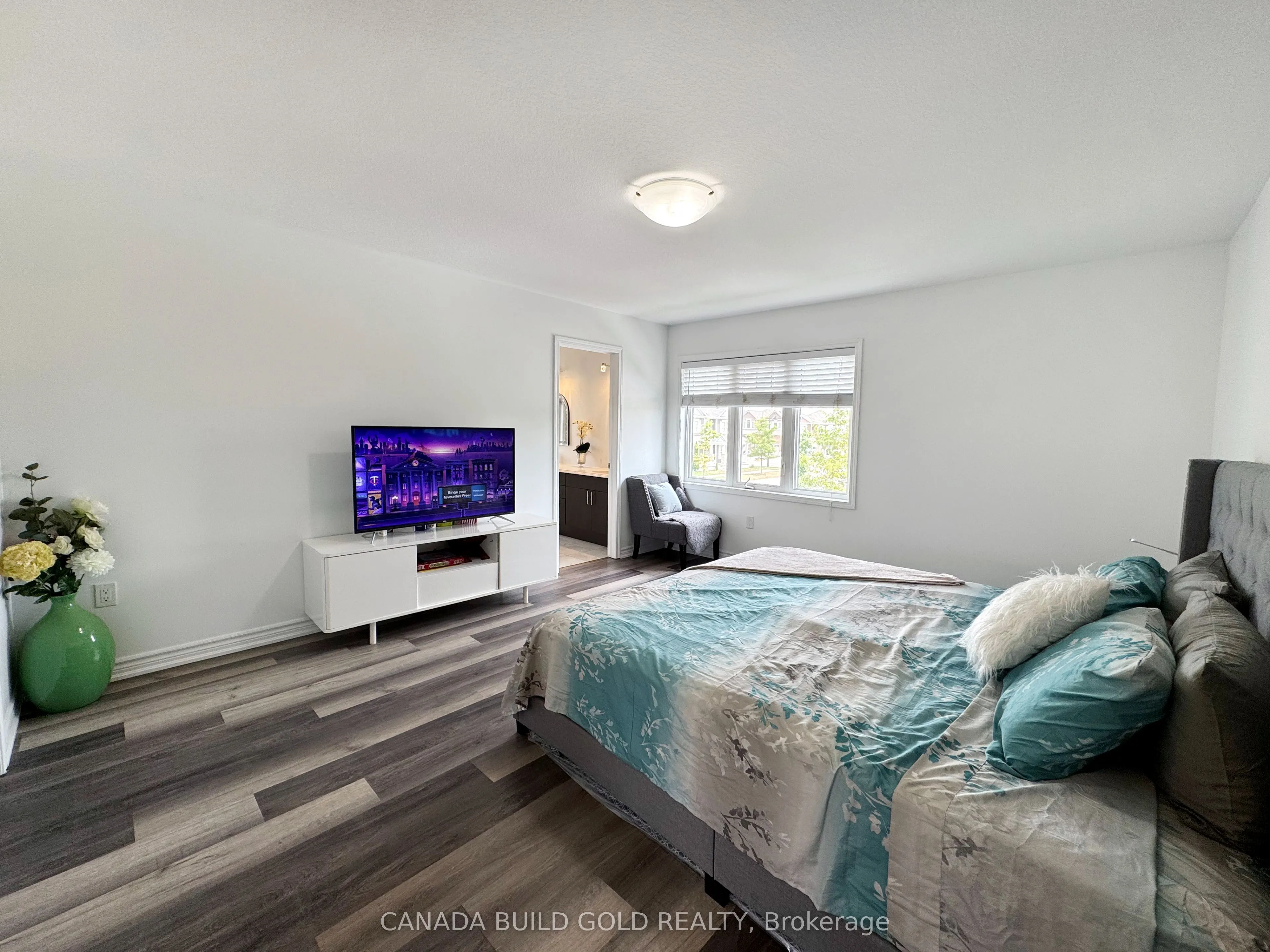 66 Shoreacres Drive