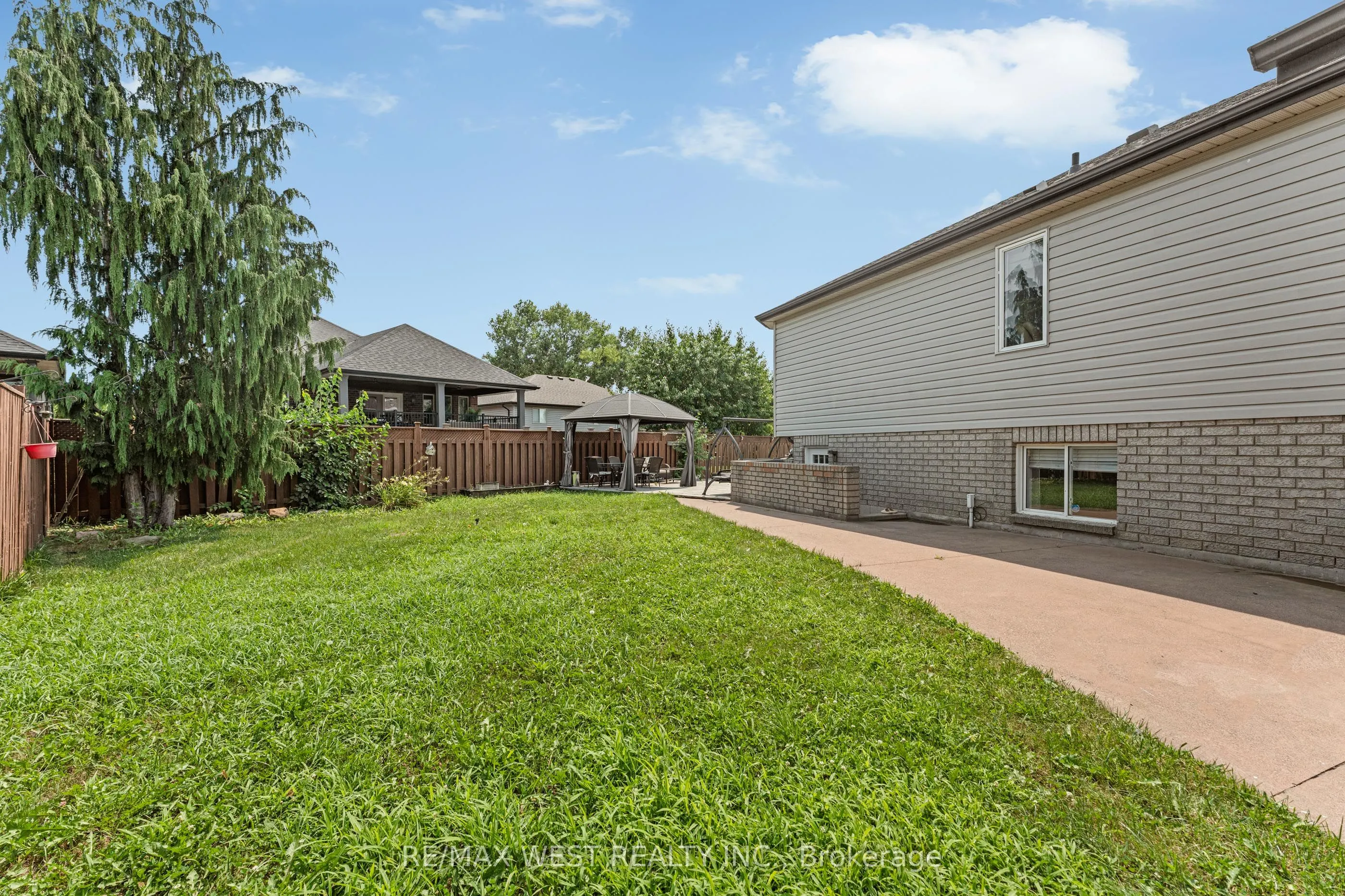11143 Ancona Crescent