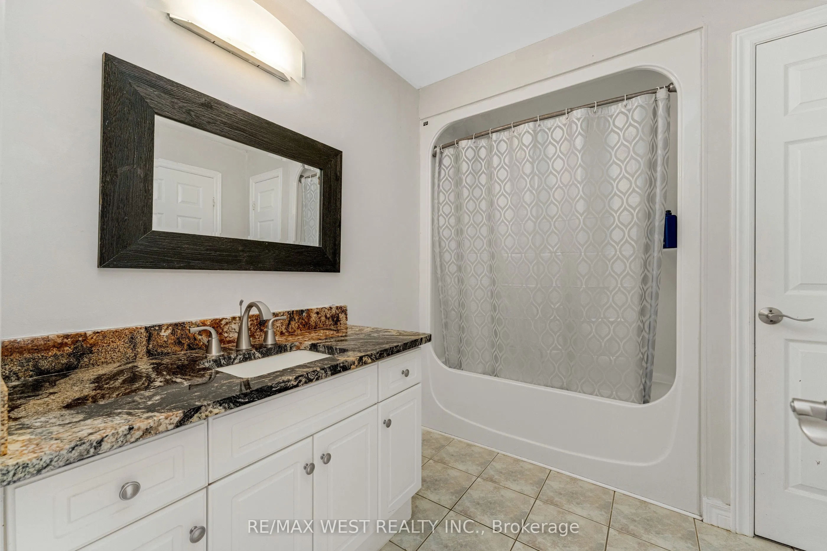 11143 Ancona Crescent