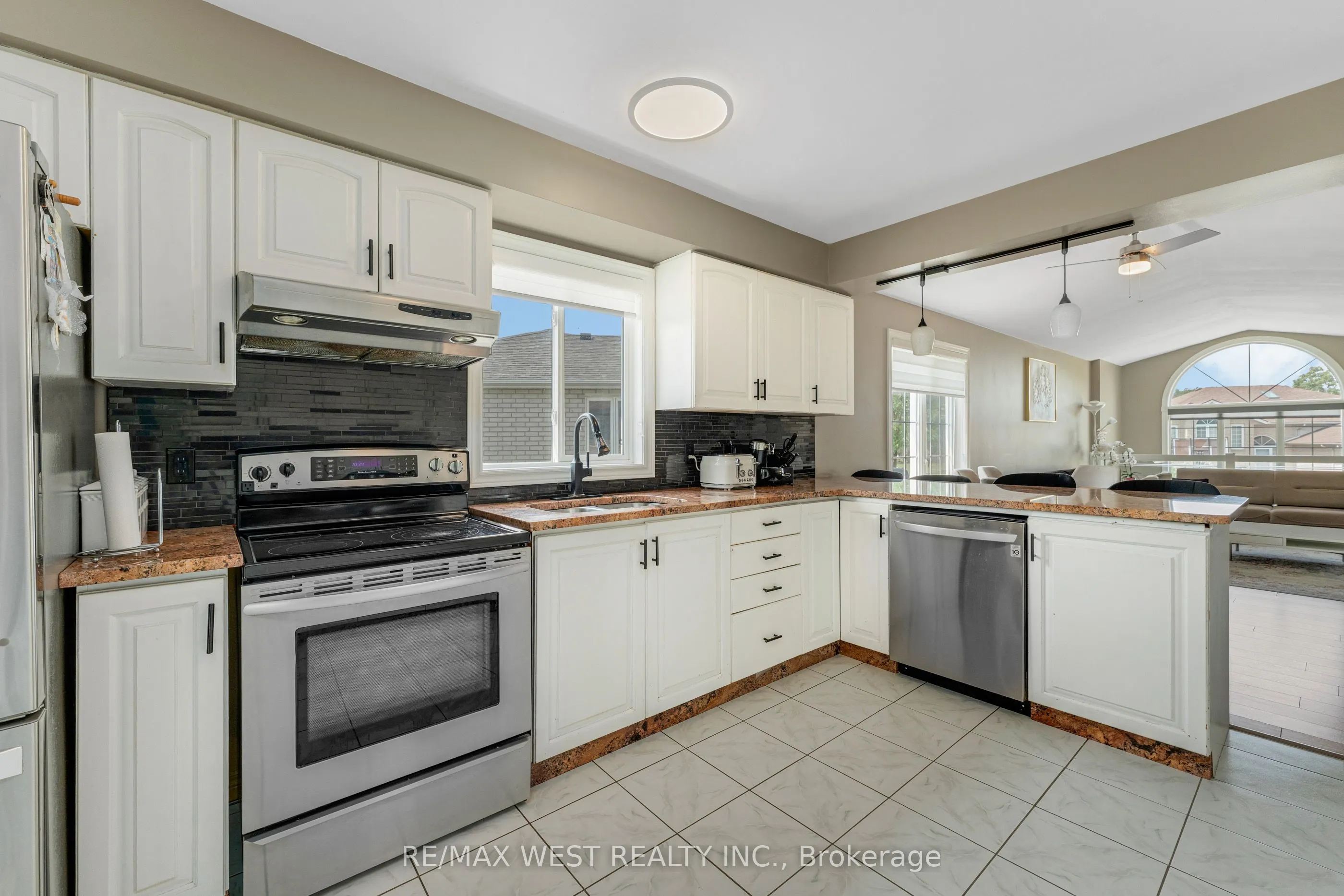 11143 Ancona Crescent