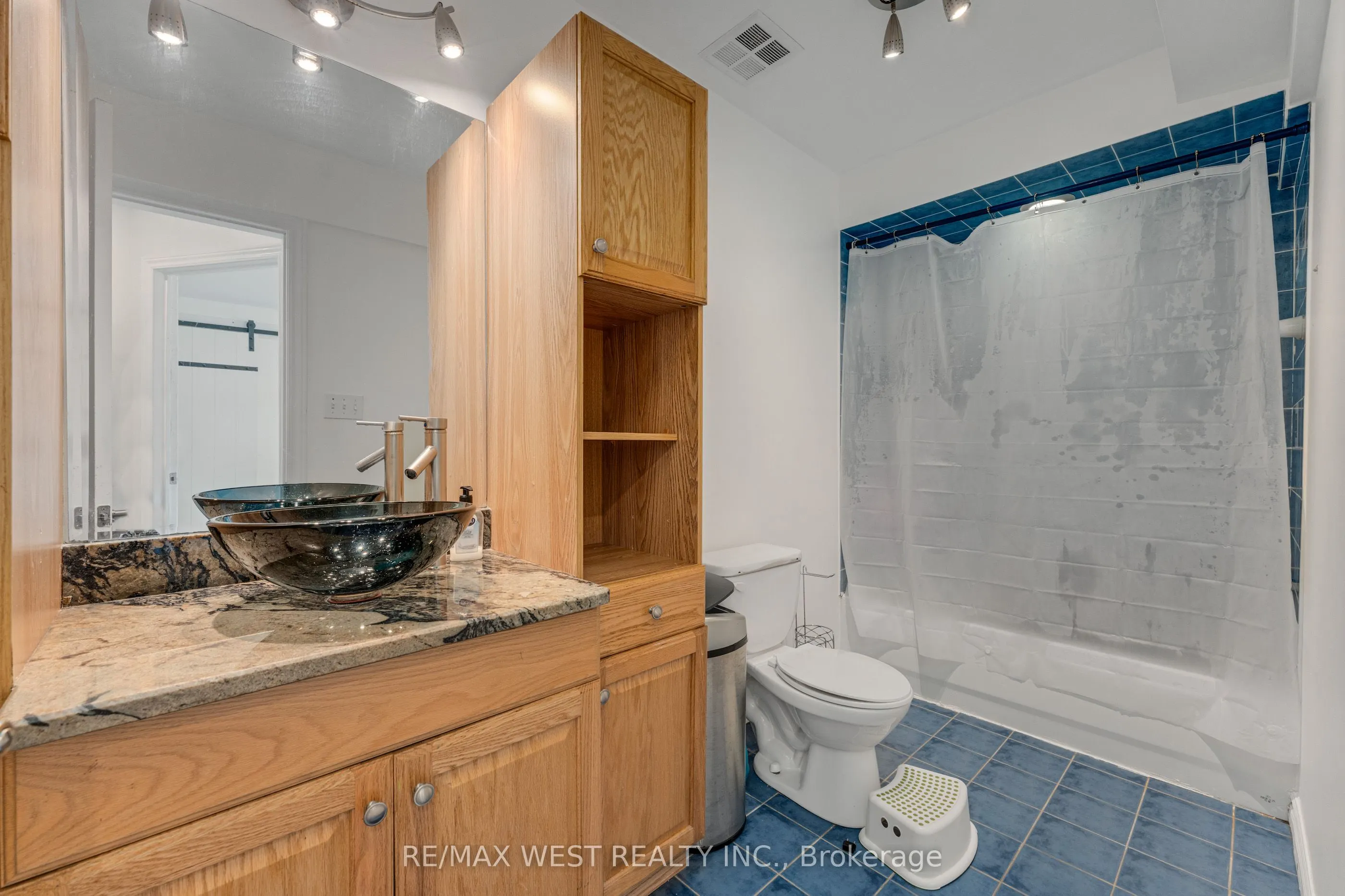 11143 Ancona Crescent