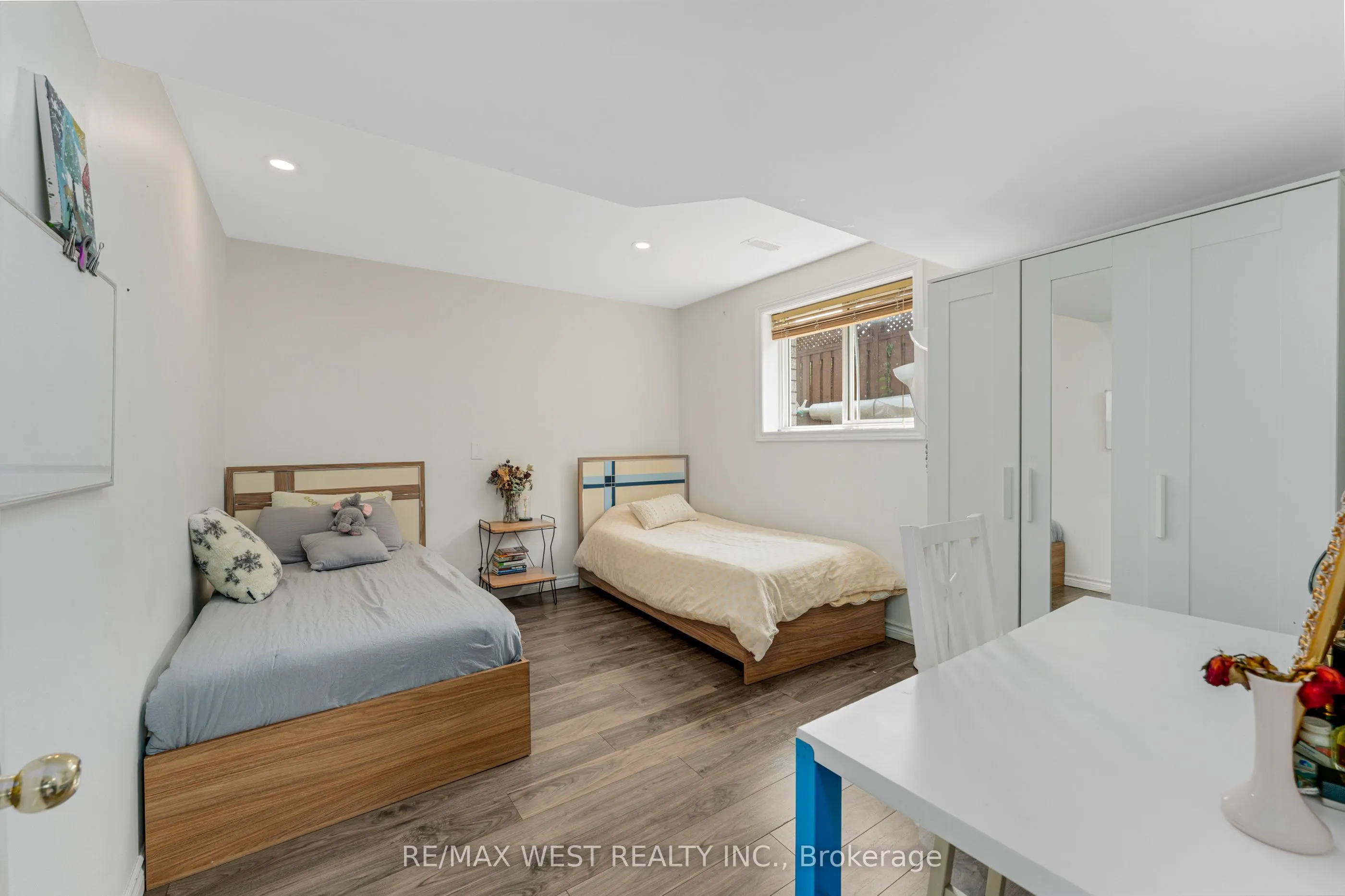 11143 Ancona Crescent