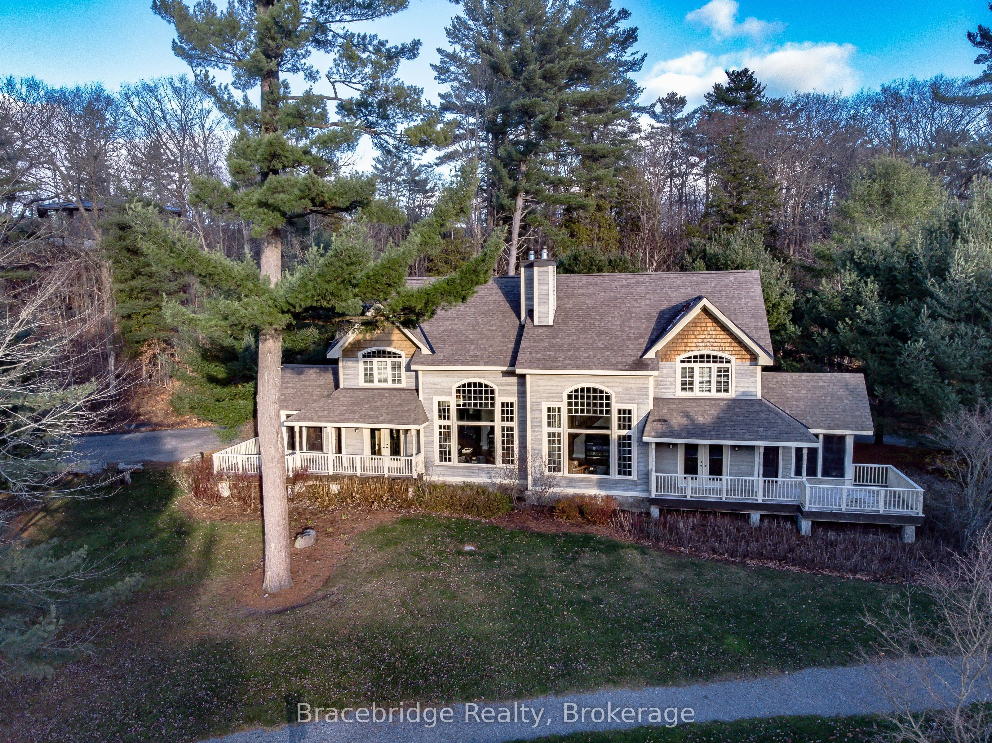 3876 Muskoka Road 118 Road W, #Carling 2 W5