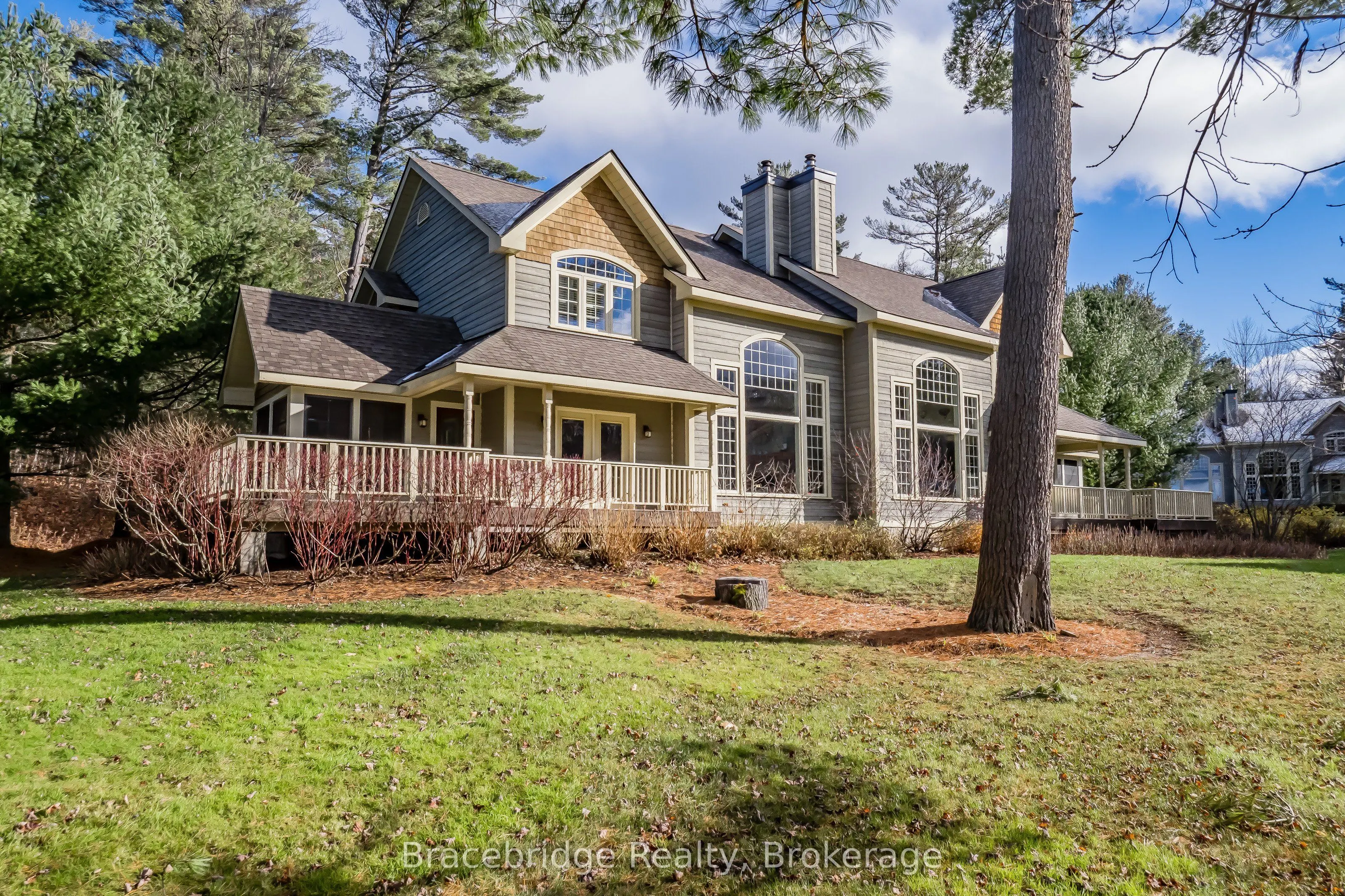 3876 Muskoka Road 118 Road W, #Carling 2 W5