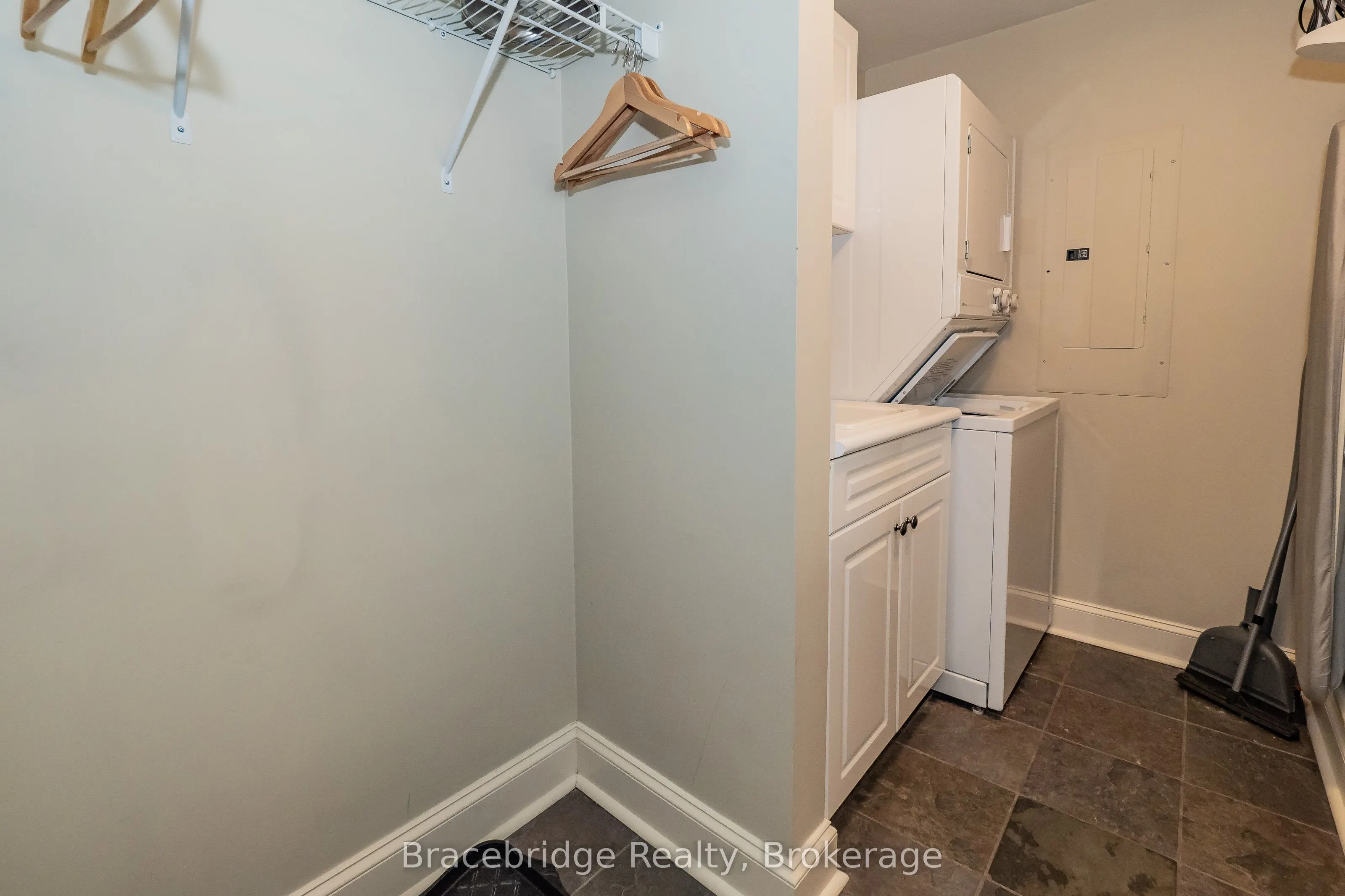 3876 Muskoka Road 118 Road W, #Carling 2 W5