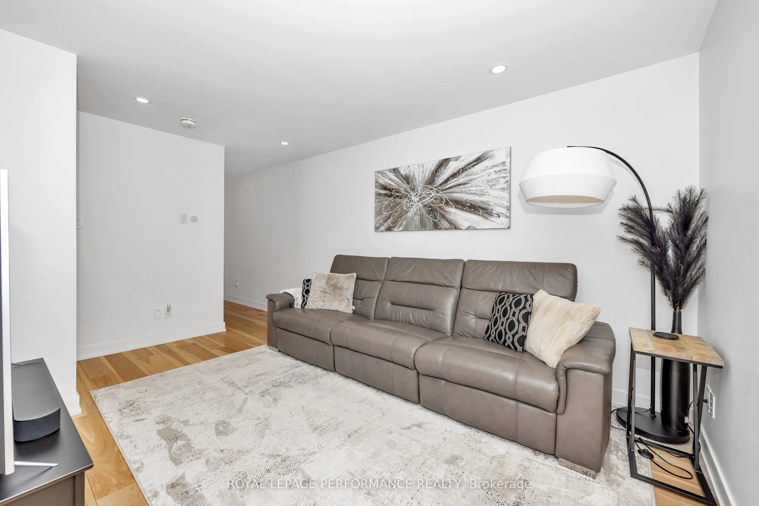80 Dagmar Avenue