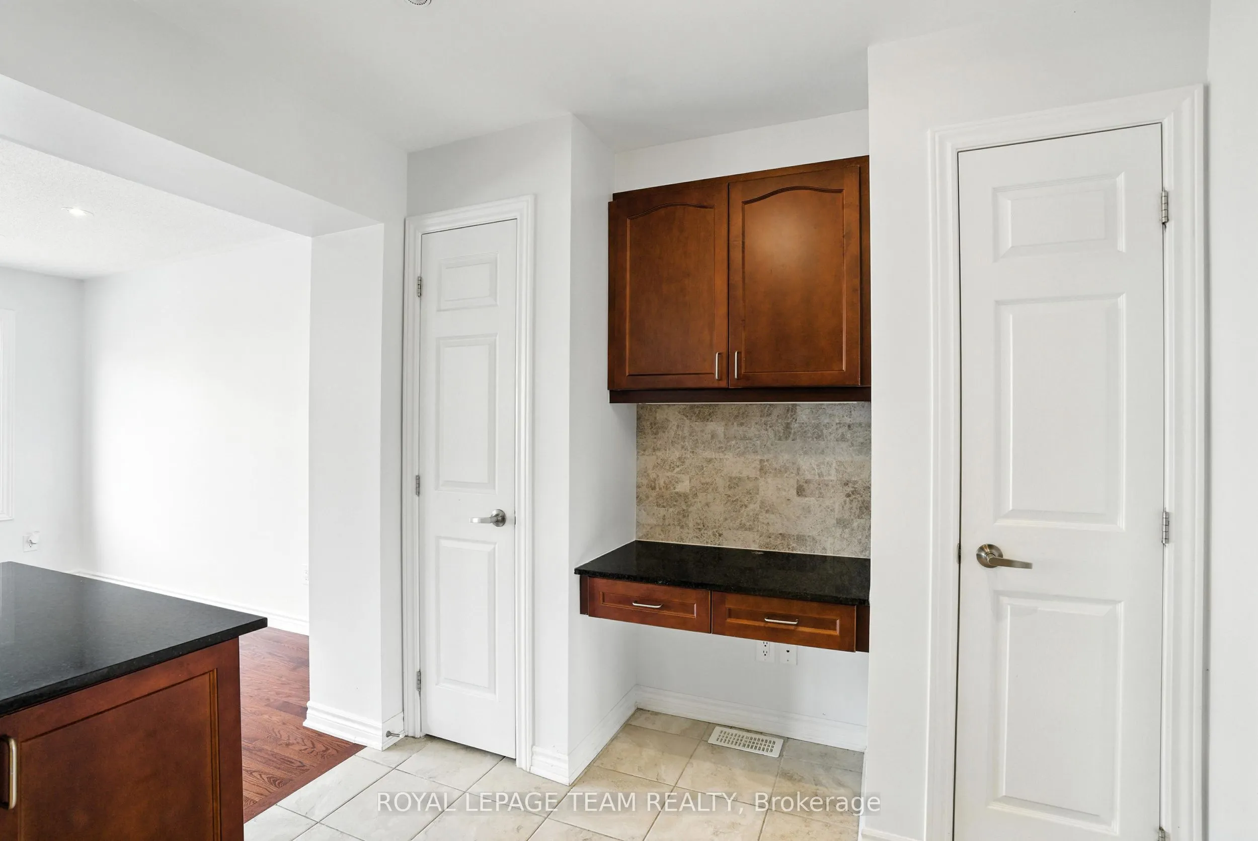 495 Coldwater Crescent