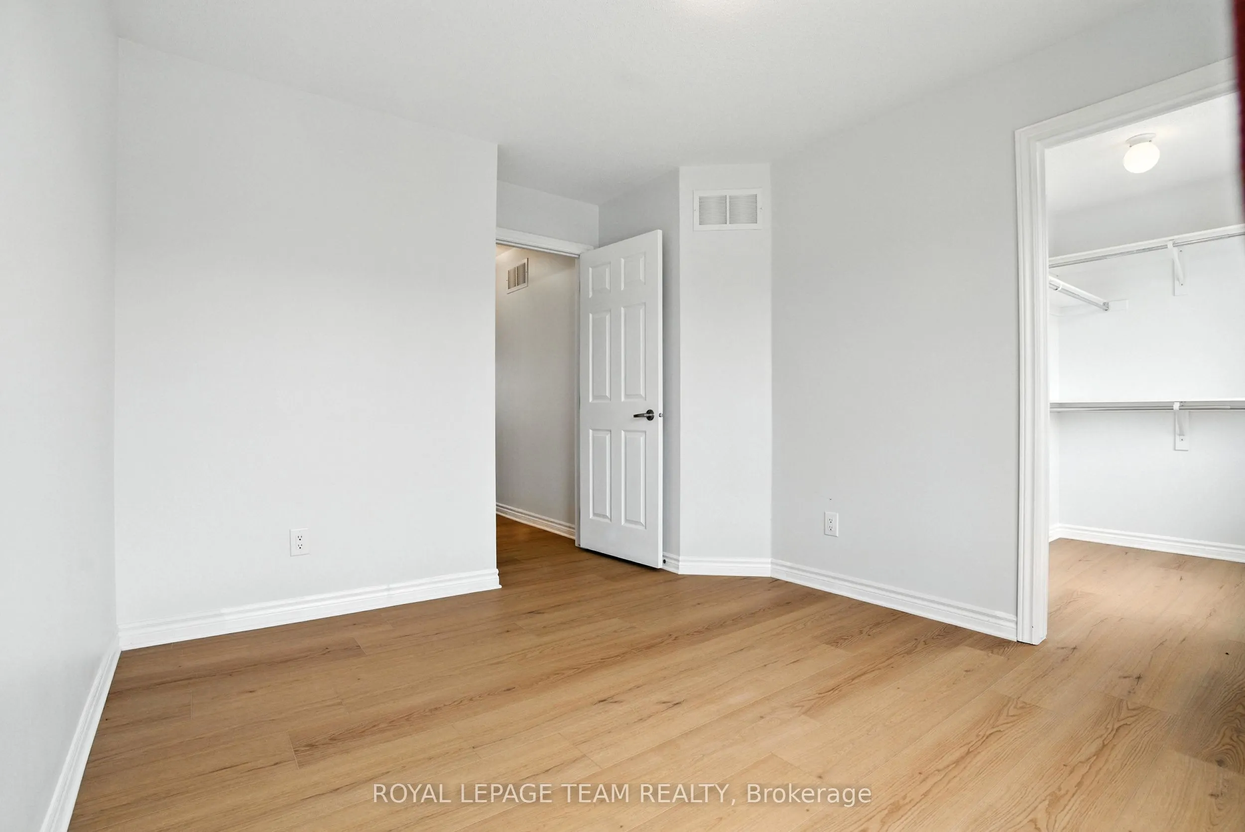 495 Coldwater Crescent