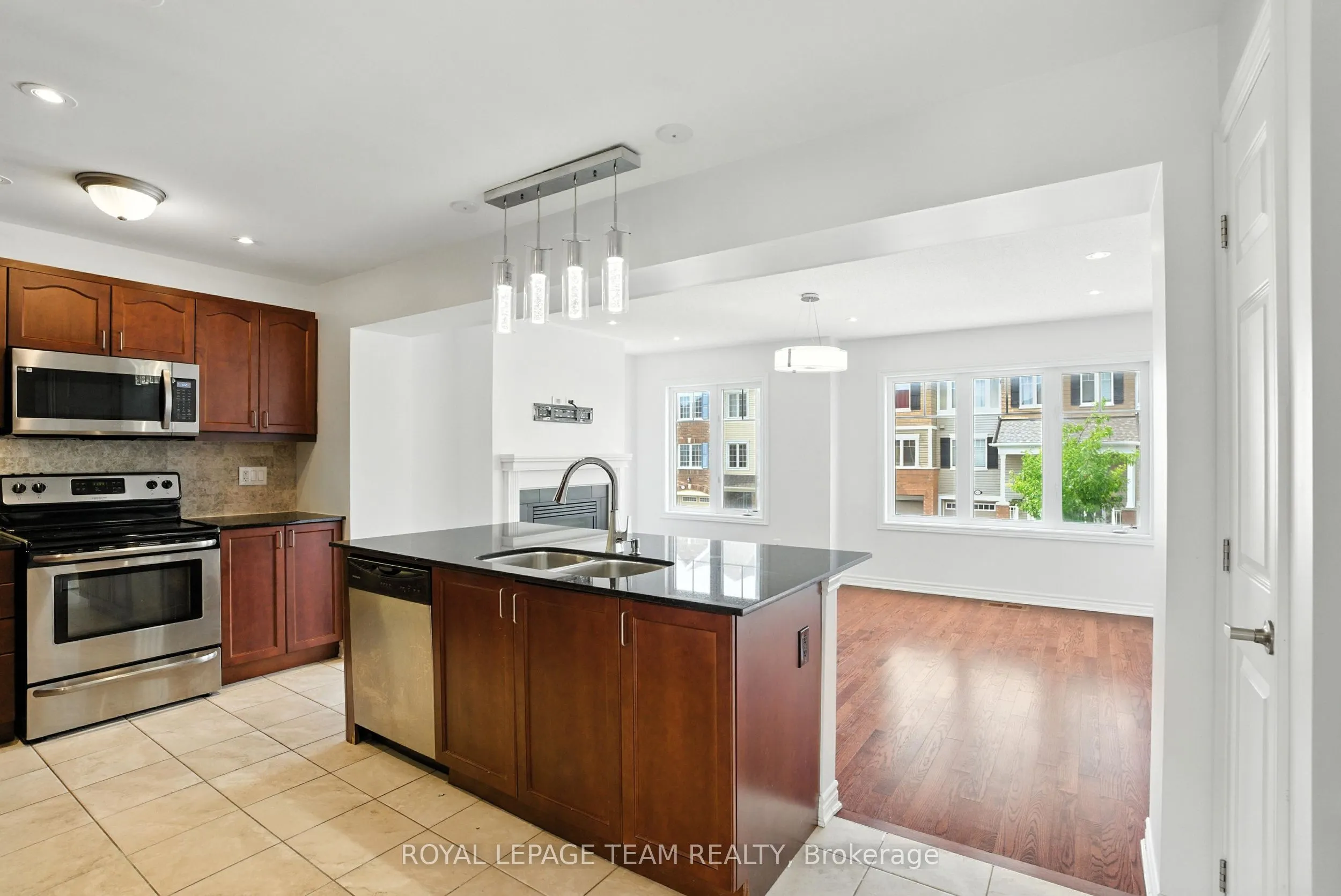 495 Coldwater Crescent