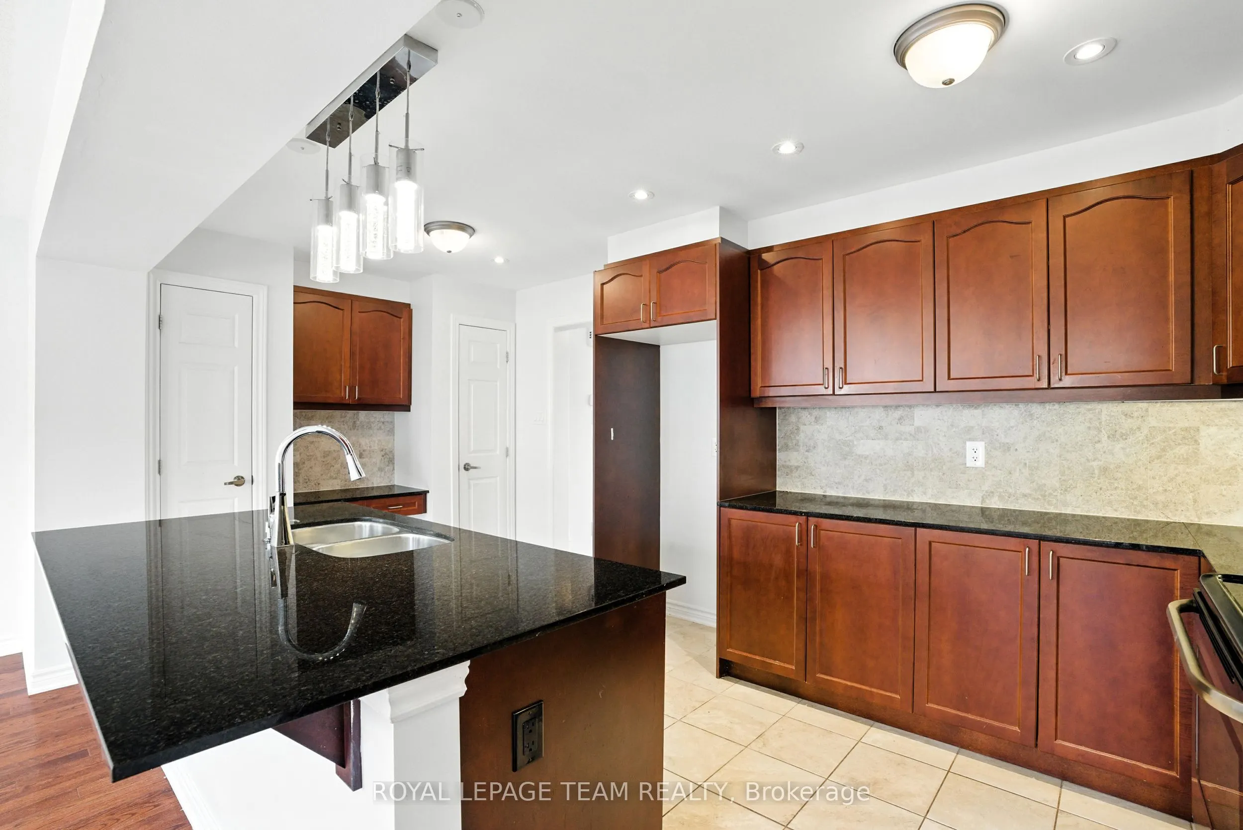 495 Coldwater Crescent