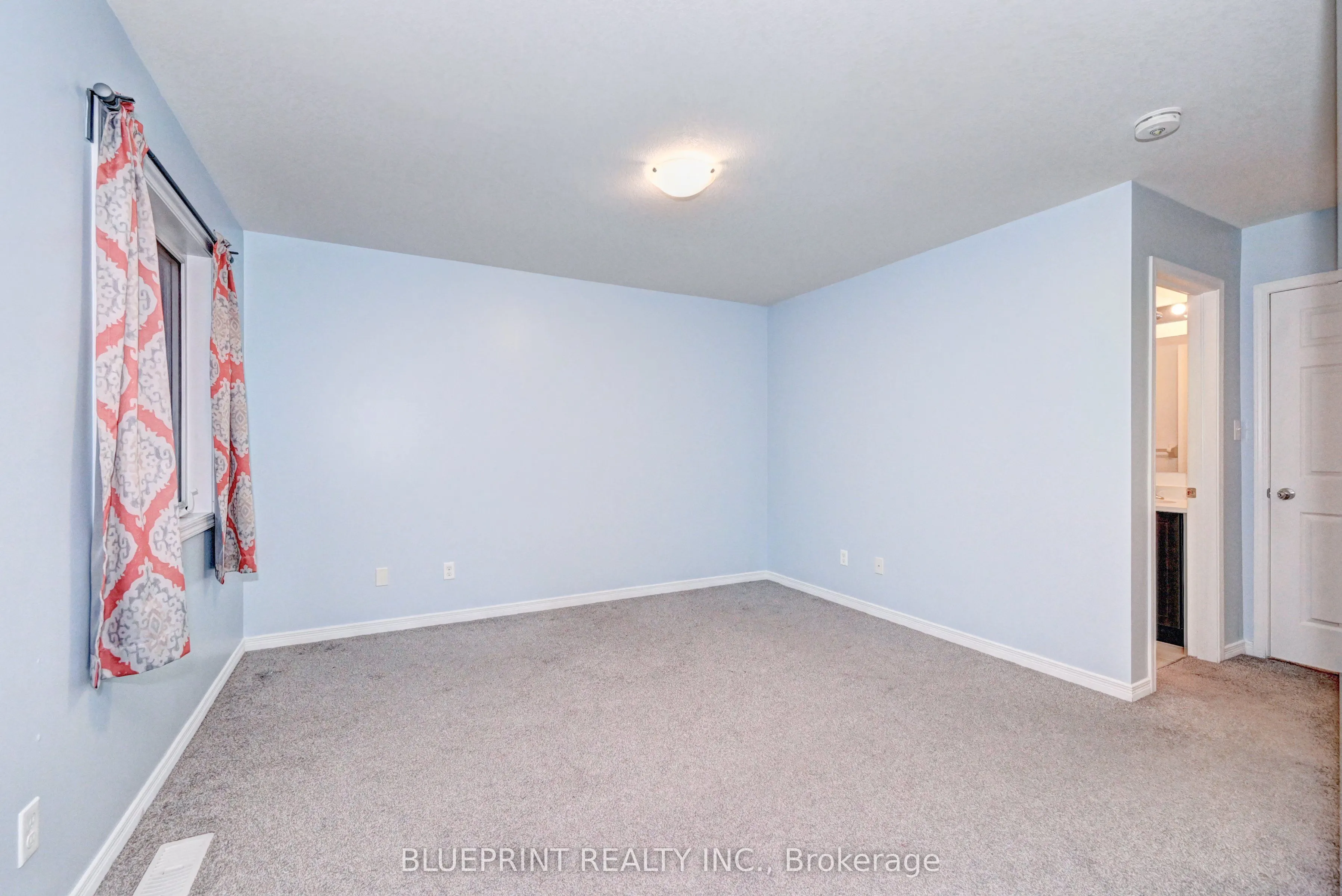 106 Woodedge Circle