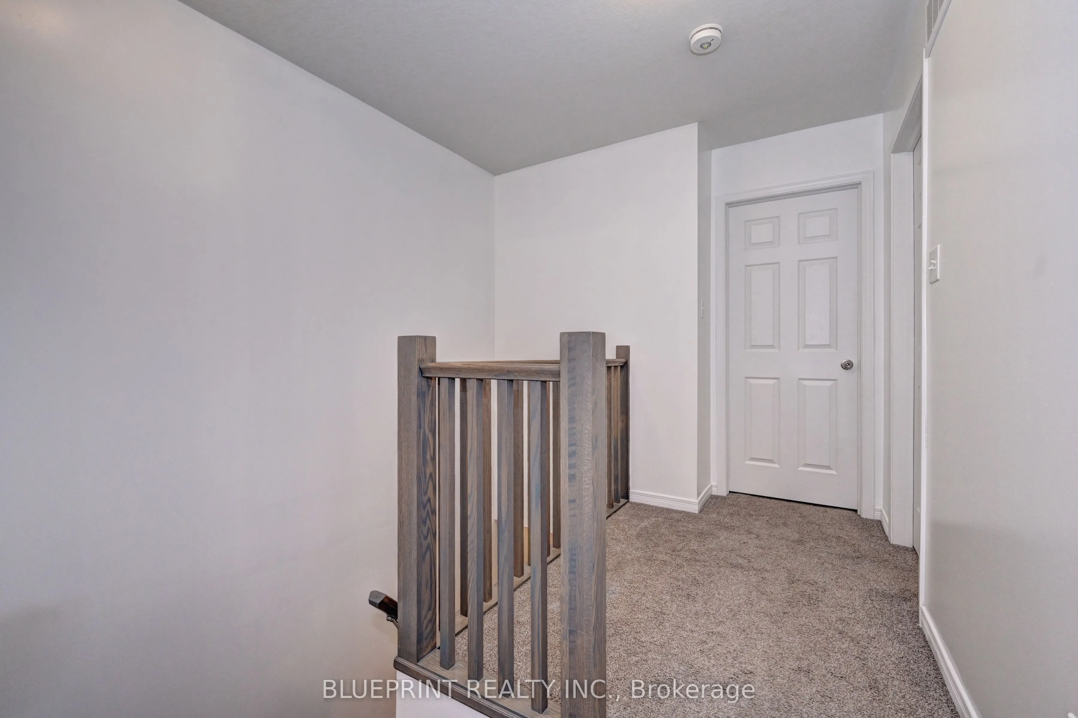 106 Woodedge Circle