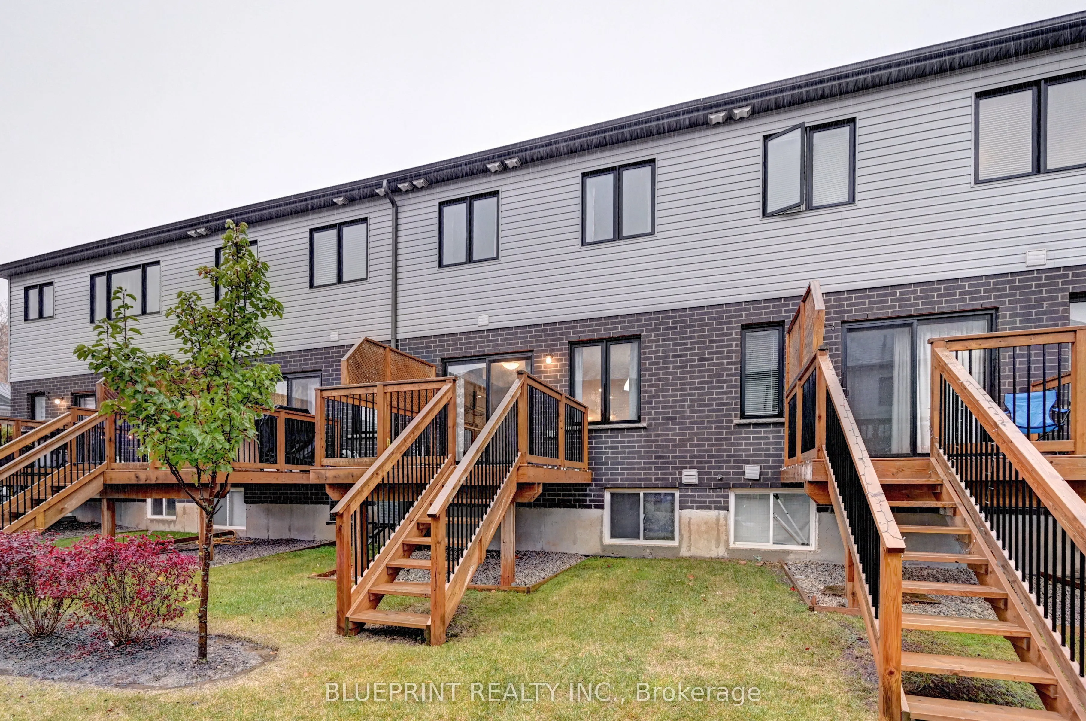 106 Woodedge Circle