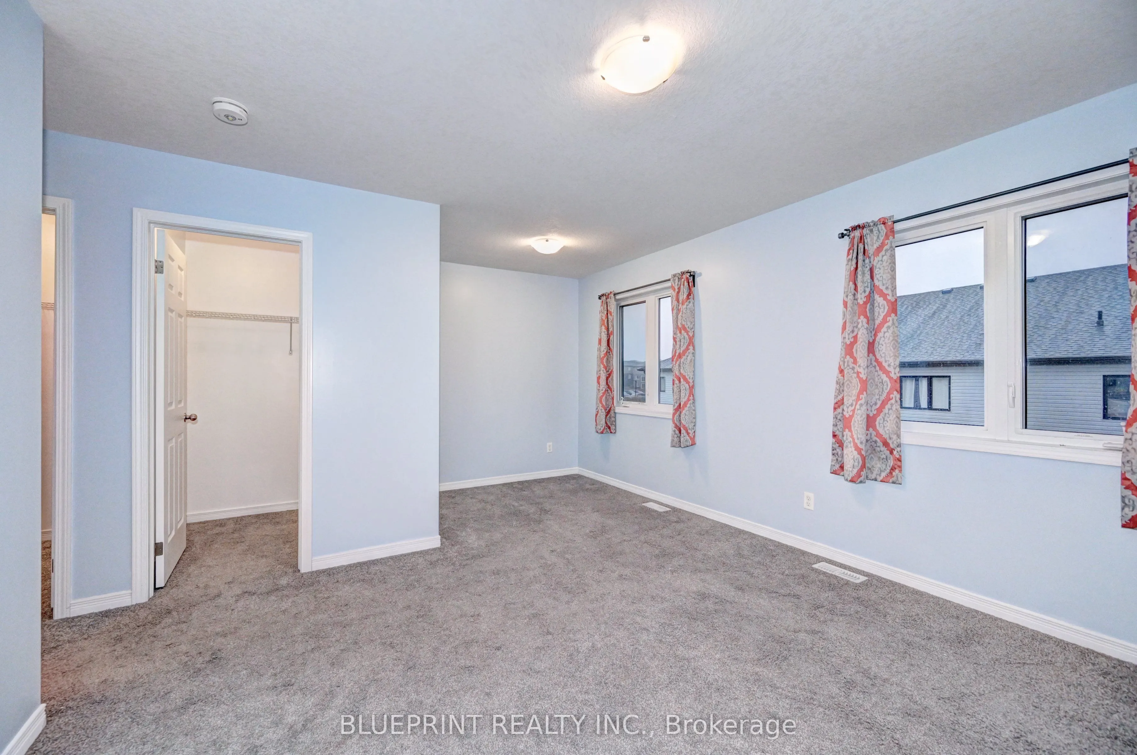 106 Woodedge Circle