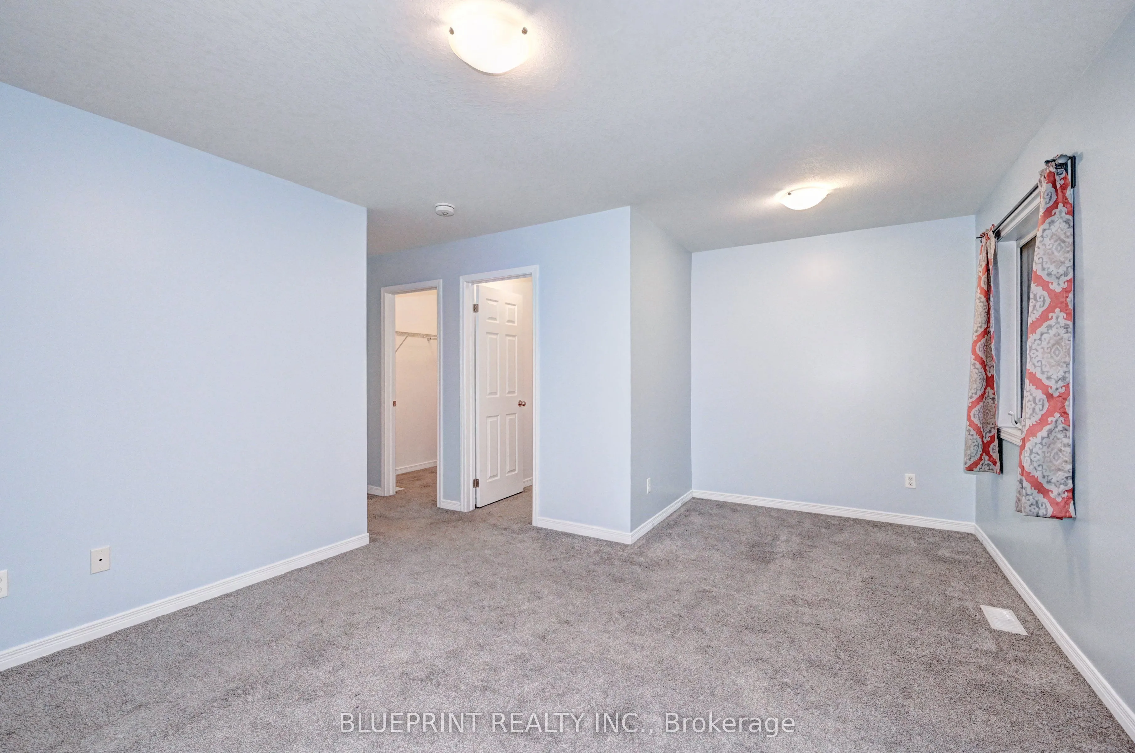 106 Woodedge Circle