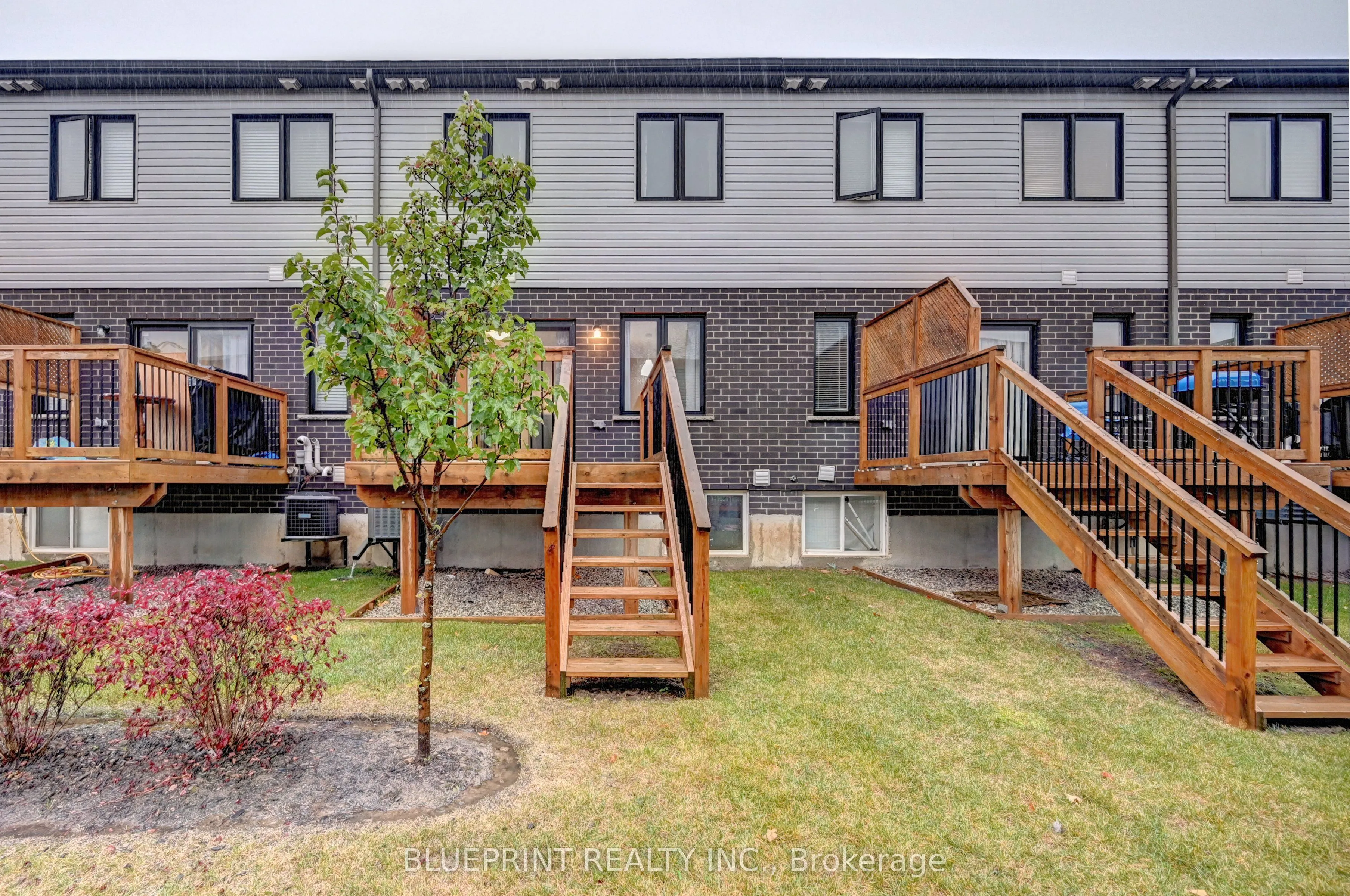 106 Woodedge Circle