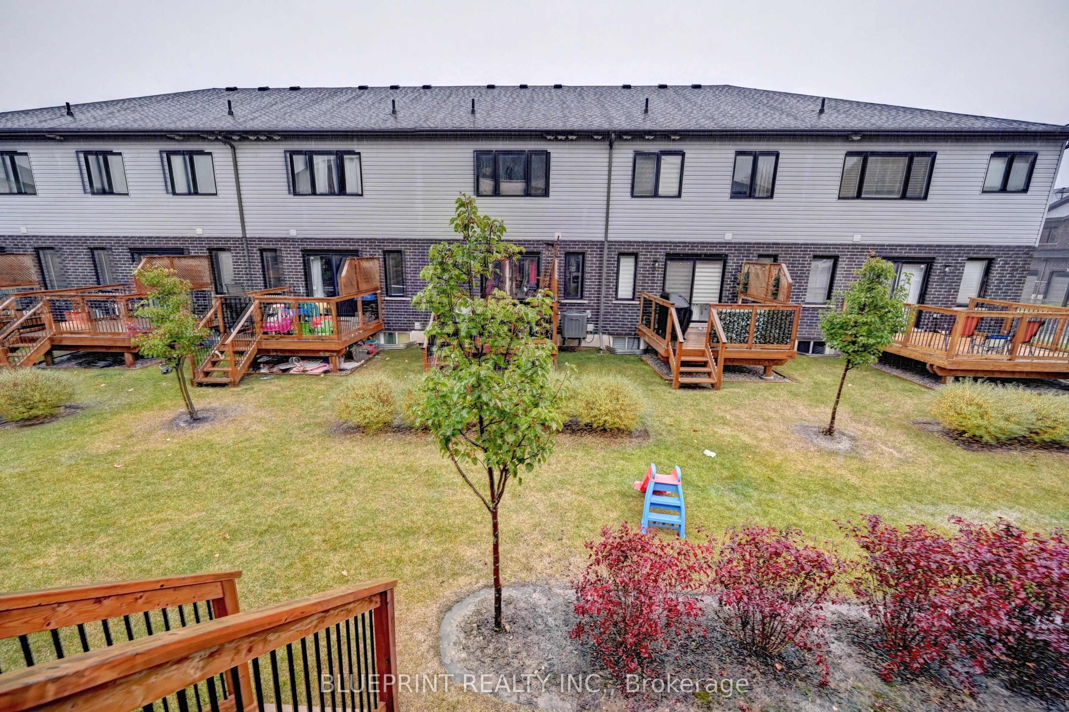106 Woodedge Circle