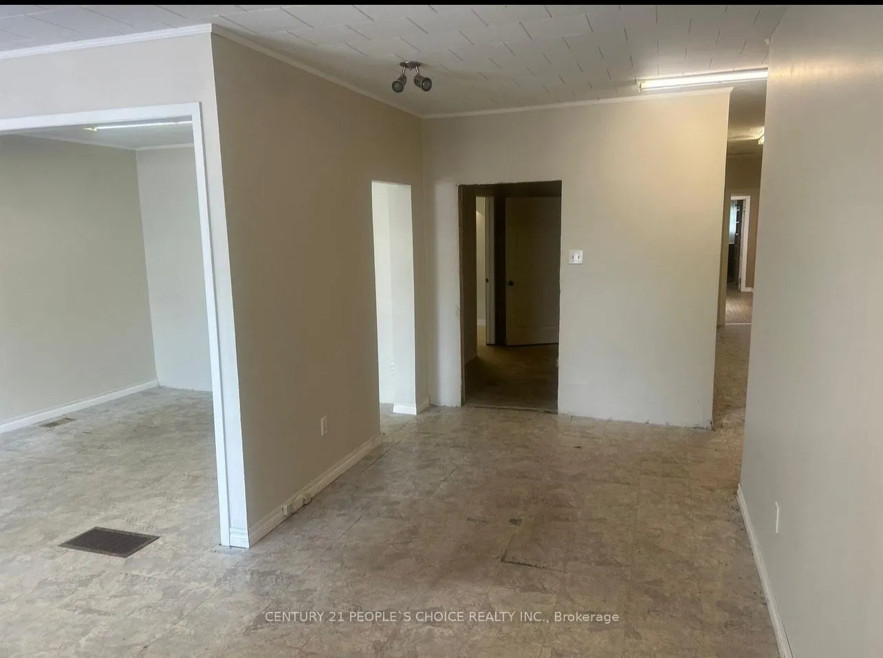 179 Main Street West Street W