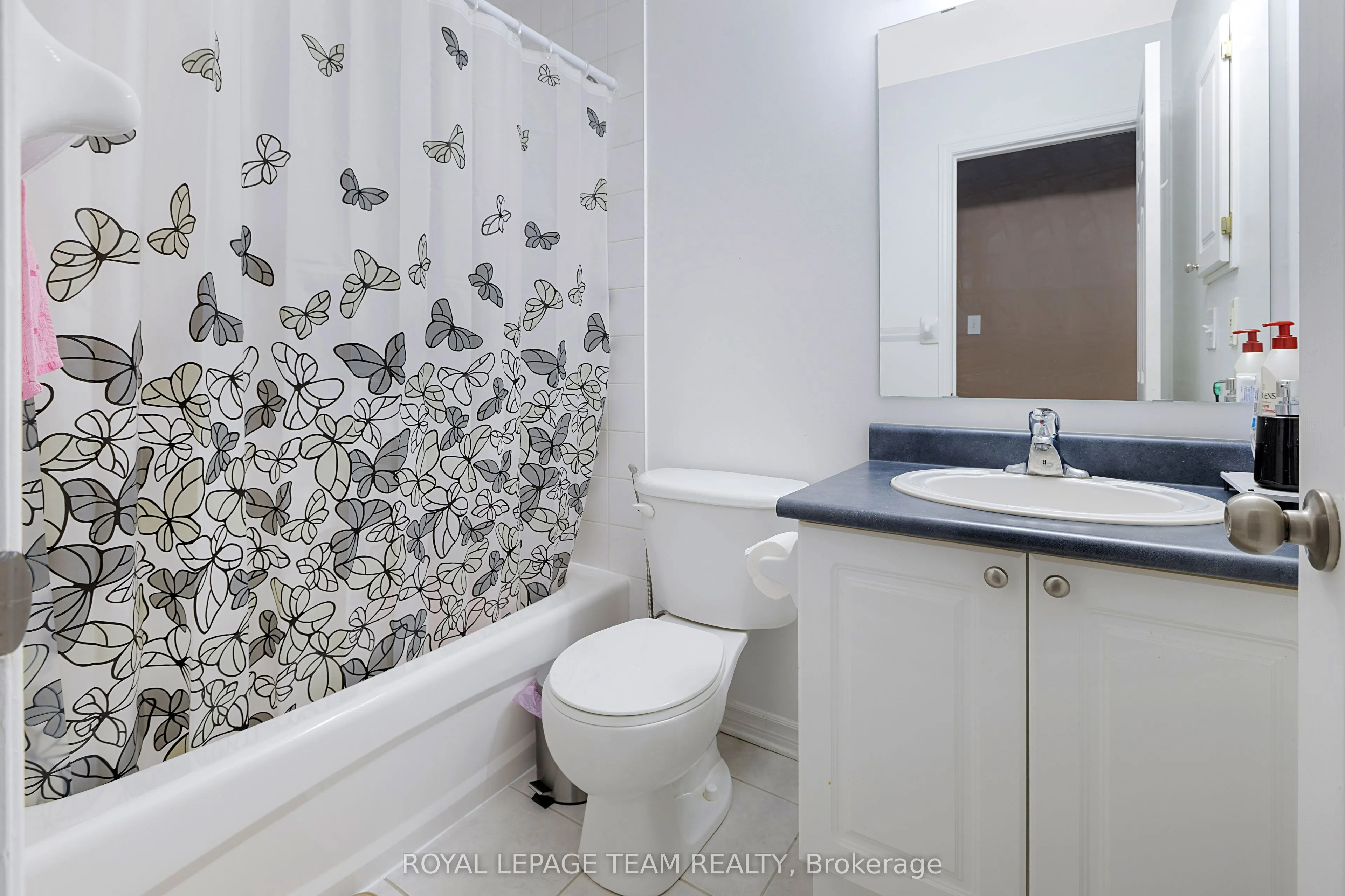 3265 St Joseph Boulevard, #118