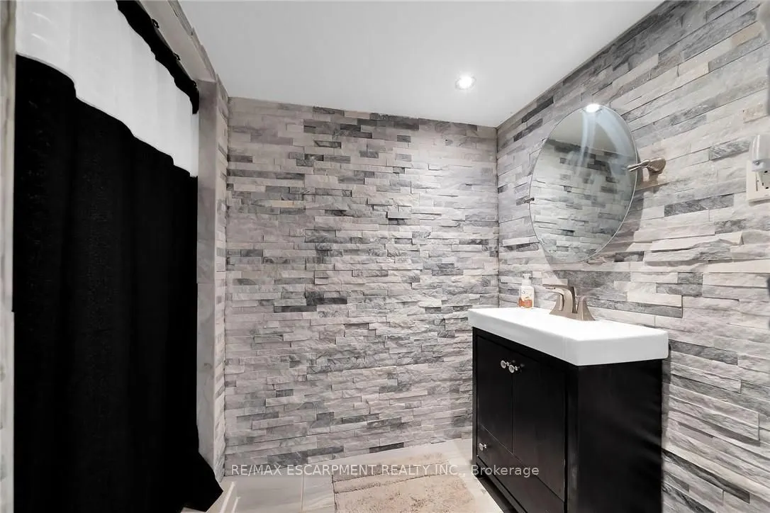 680 Haldimand 20 Road