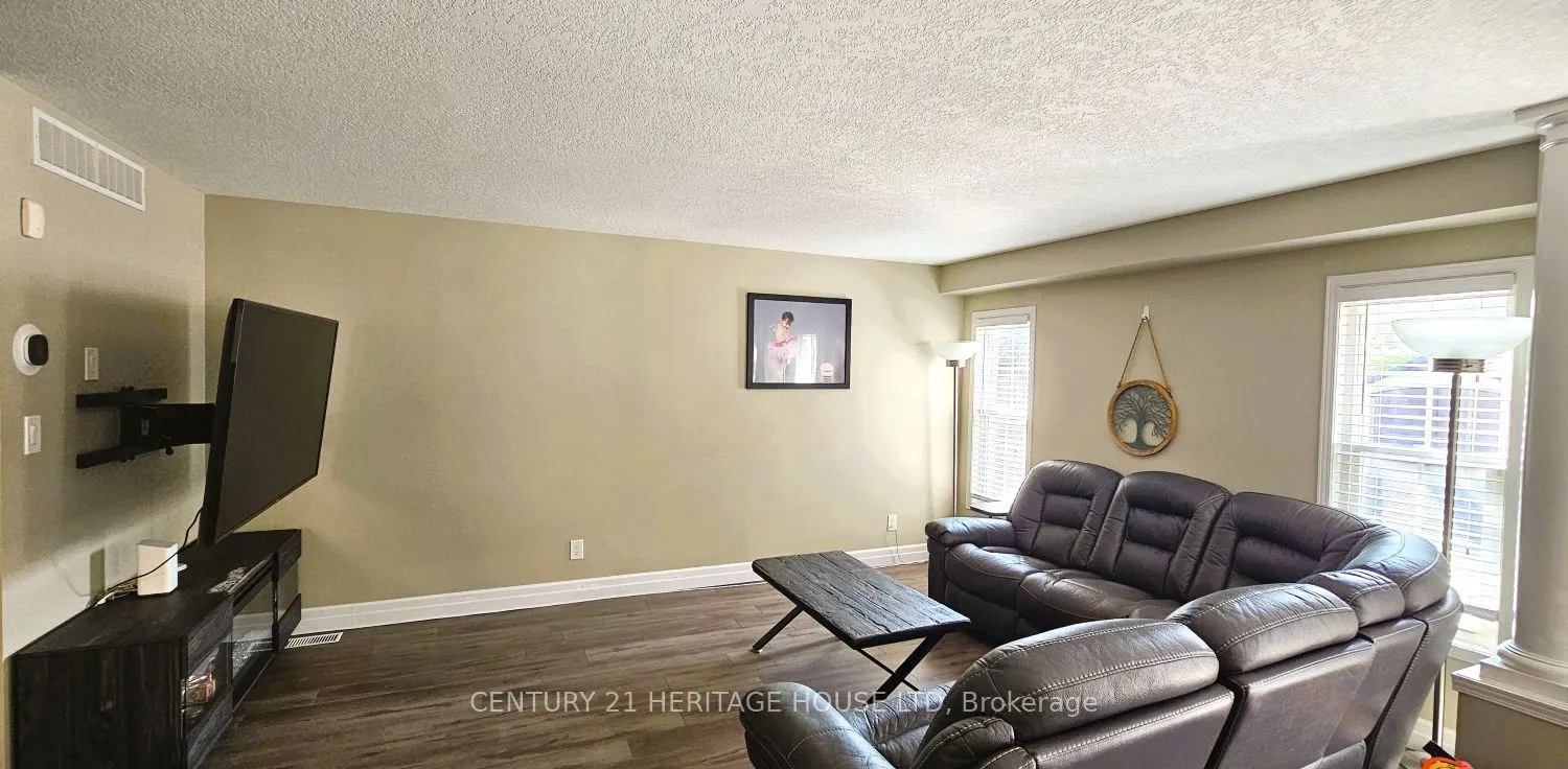 256 Sienna Crescent