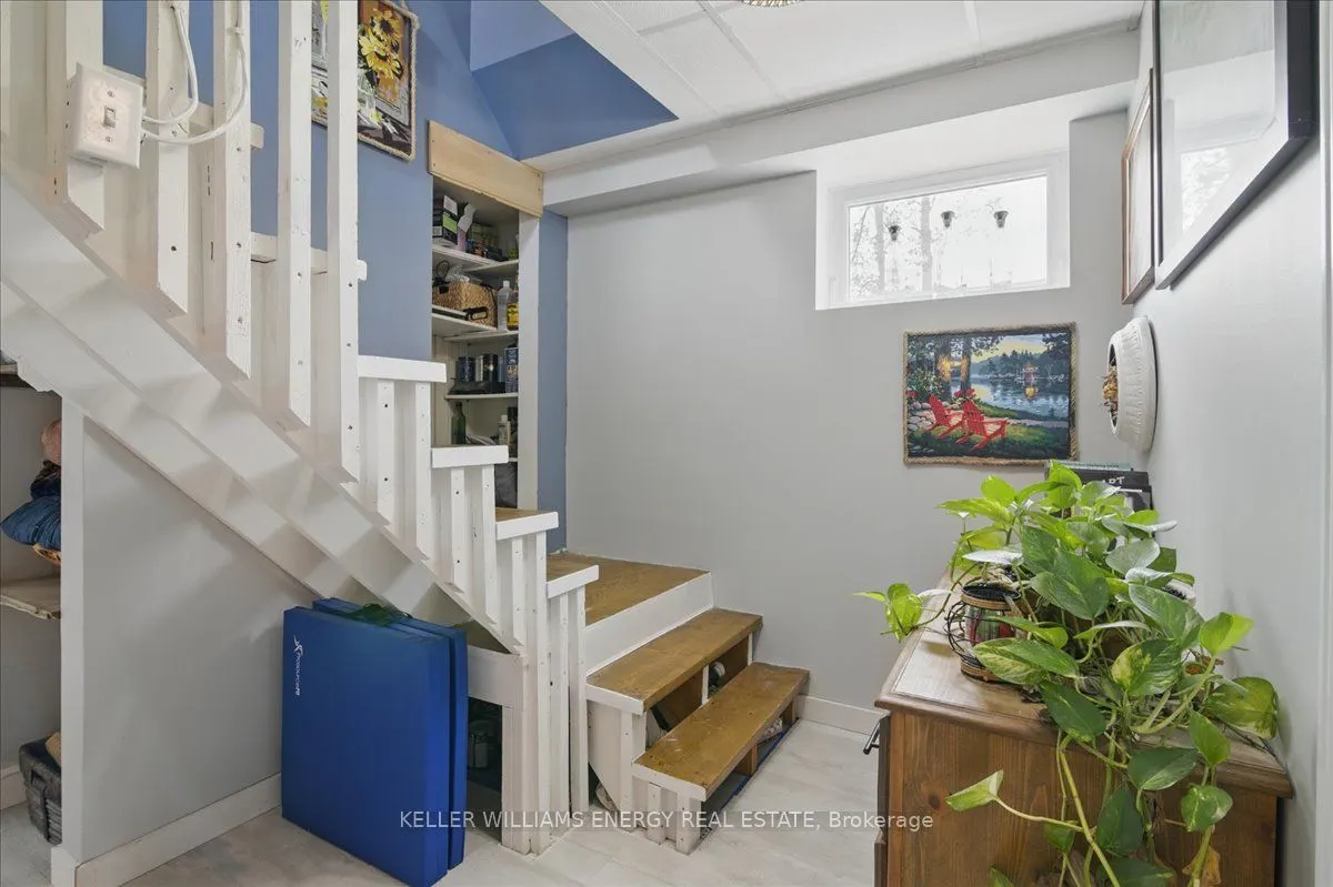 33 Lila Court
