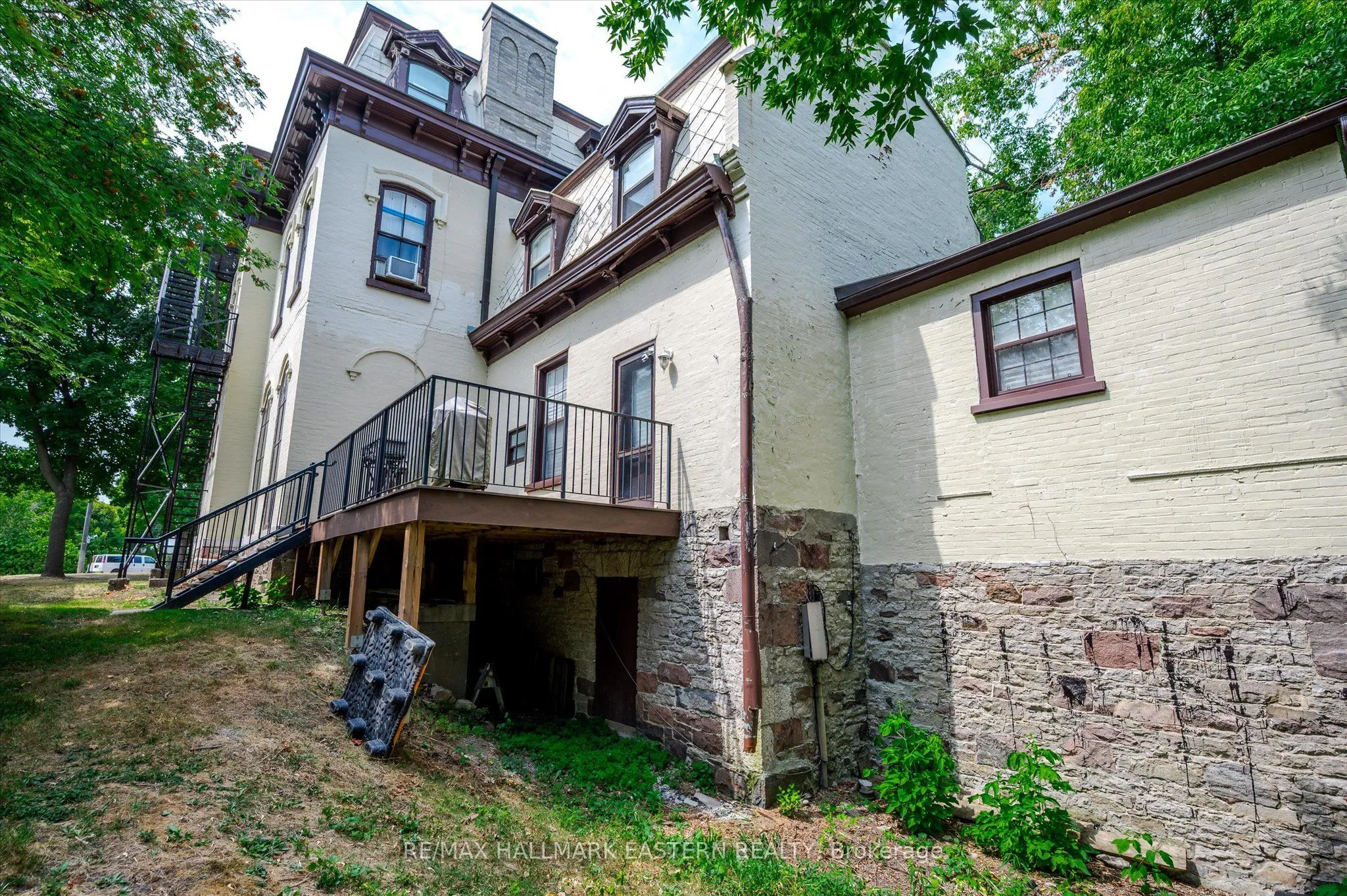 236 Burnham Street