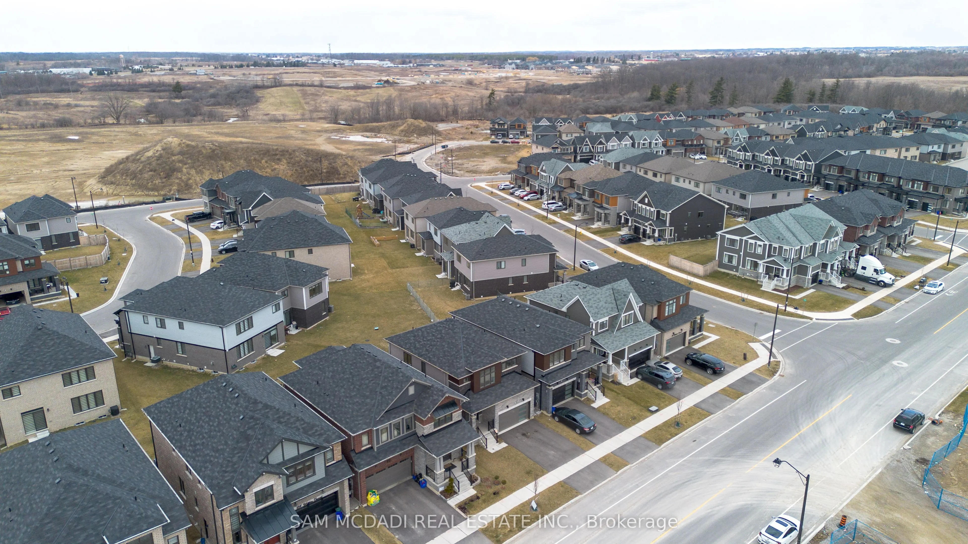 180 Whithorn Crescent